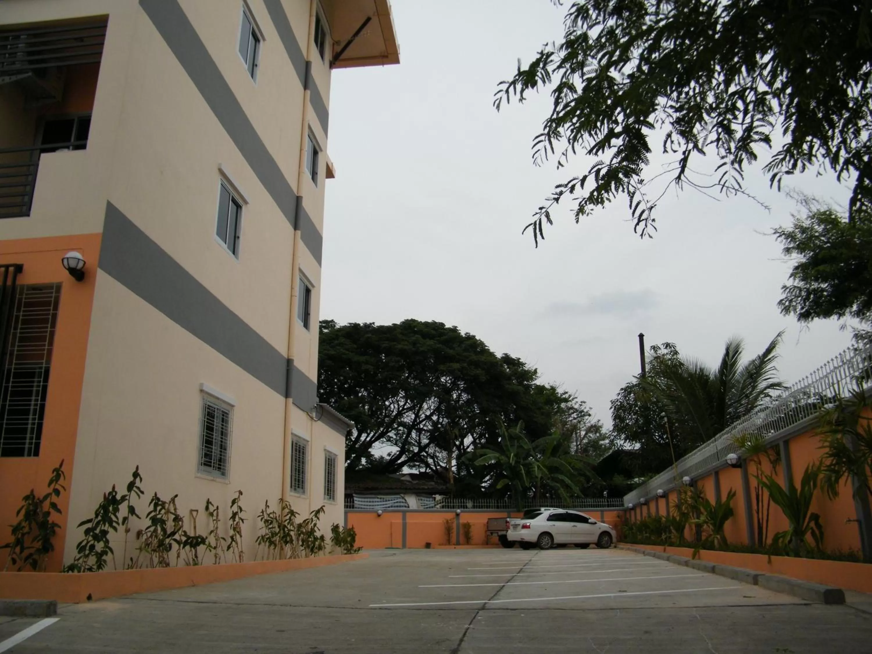 Property building in Fundee 1 Mansion
