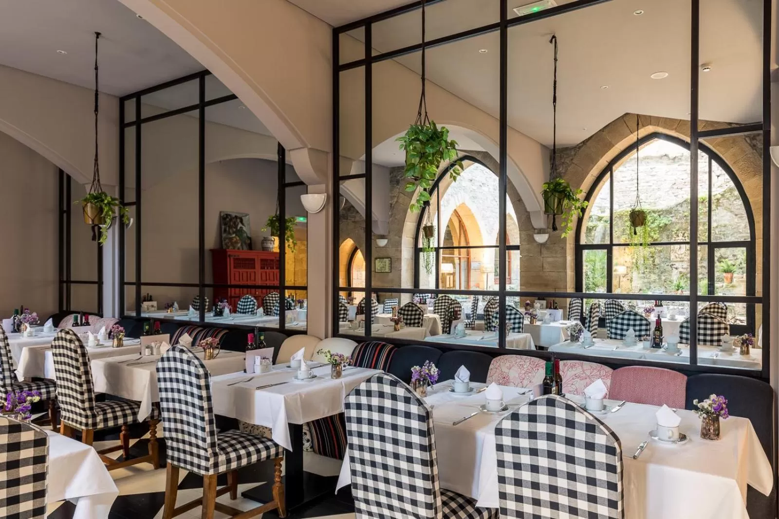 Food and drinks in Parador de Hondarribia