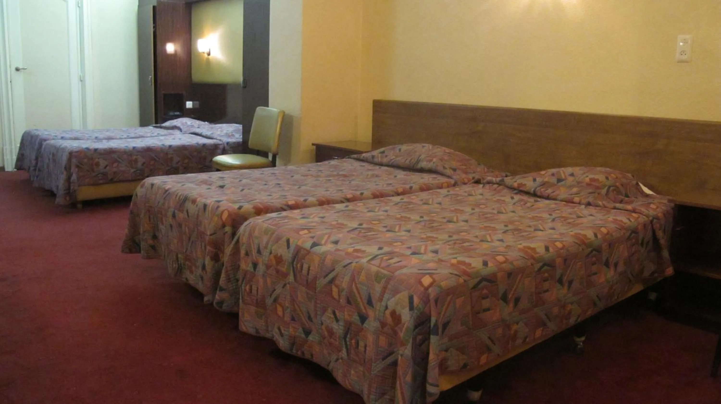 Bed in Hotel Manhattan