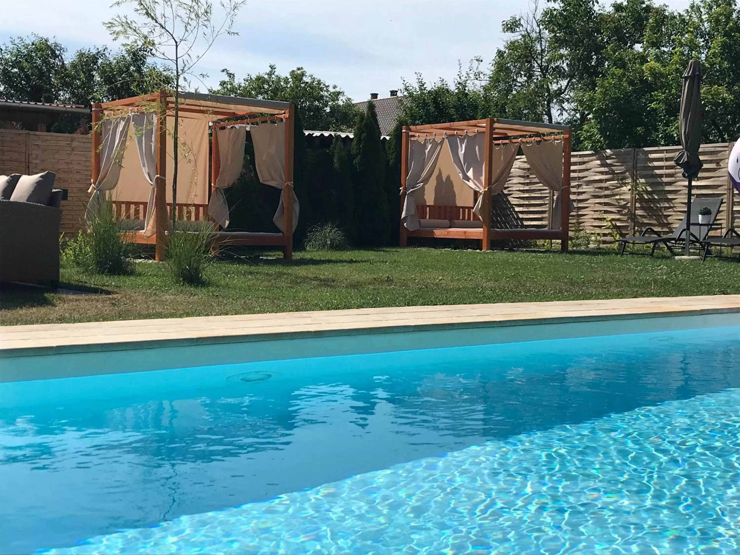 Swimming pool in Villa Aruba & Private SPA Suites