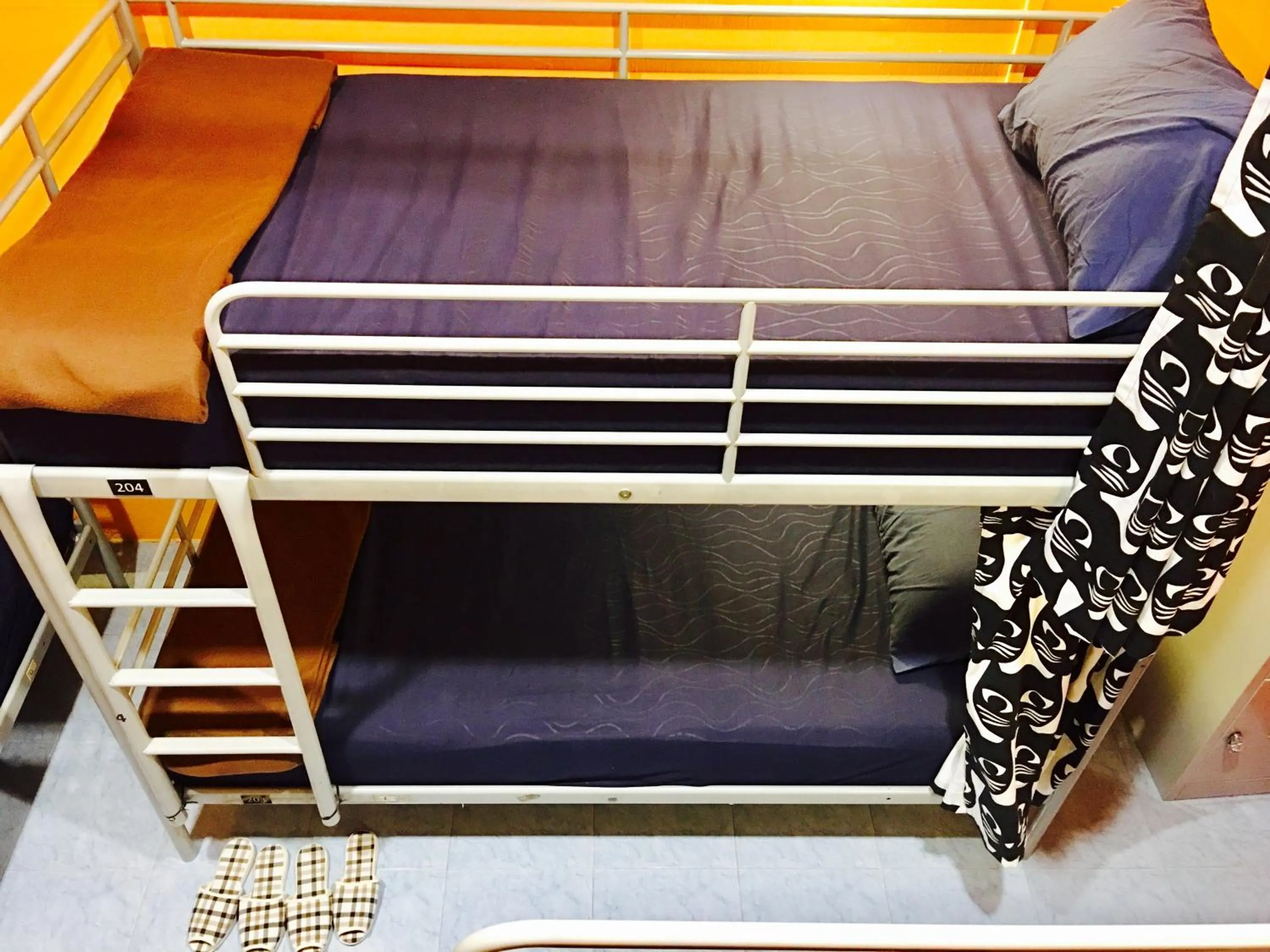 Bunk Bed in Century Service World
