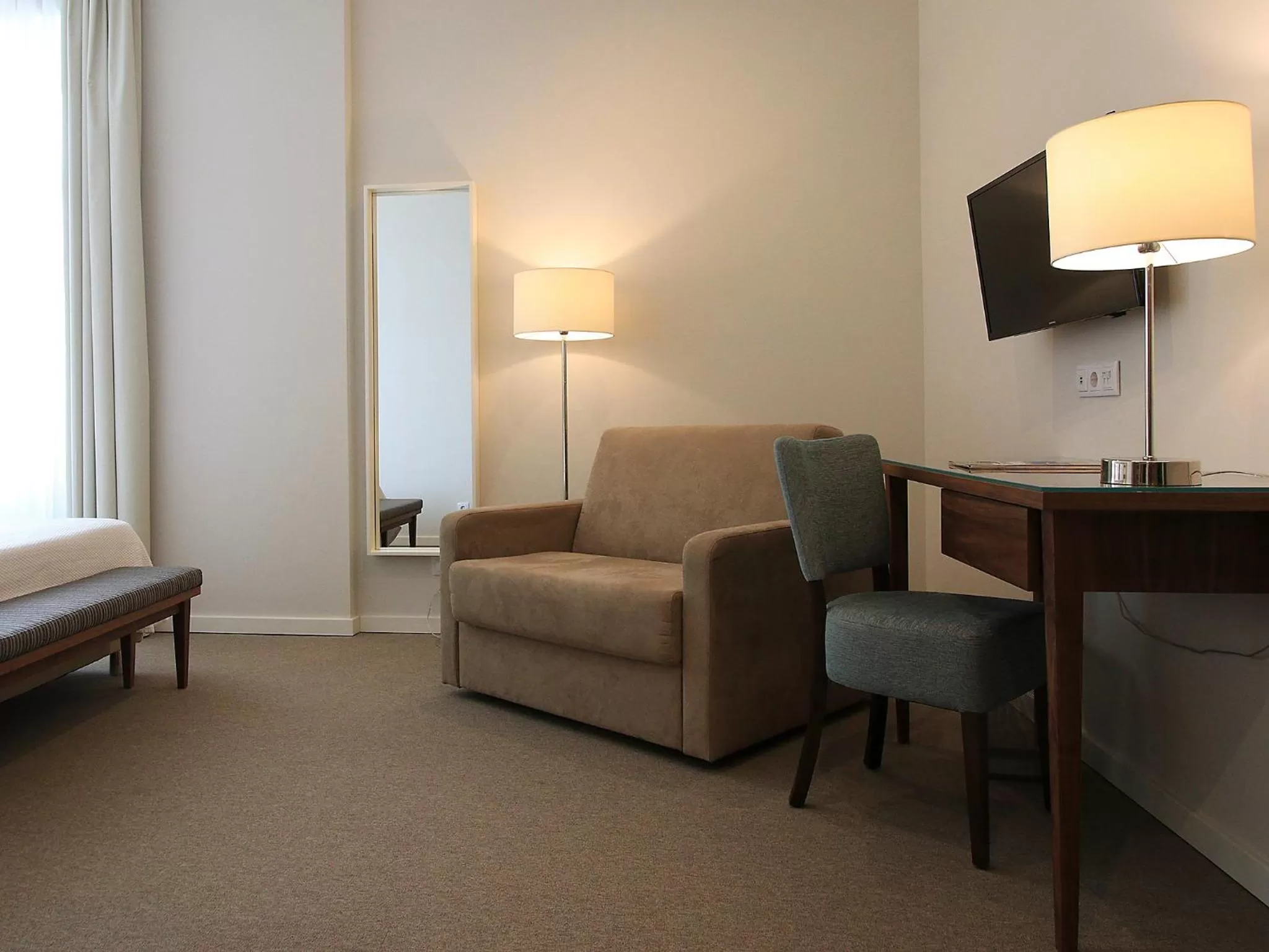 TV and multimedia, Bed in Consolata Hotel