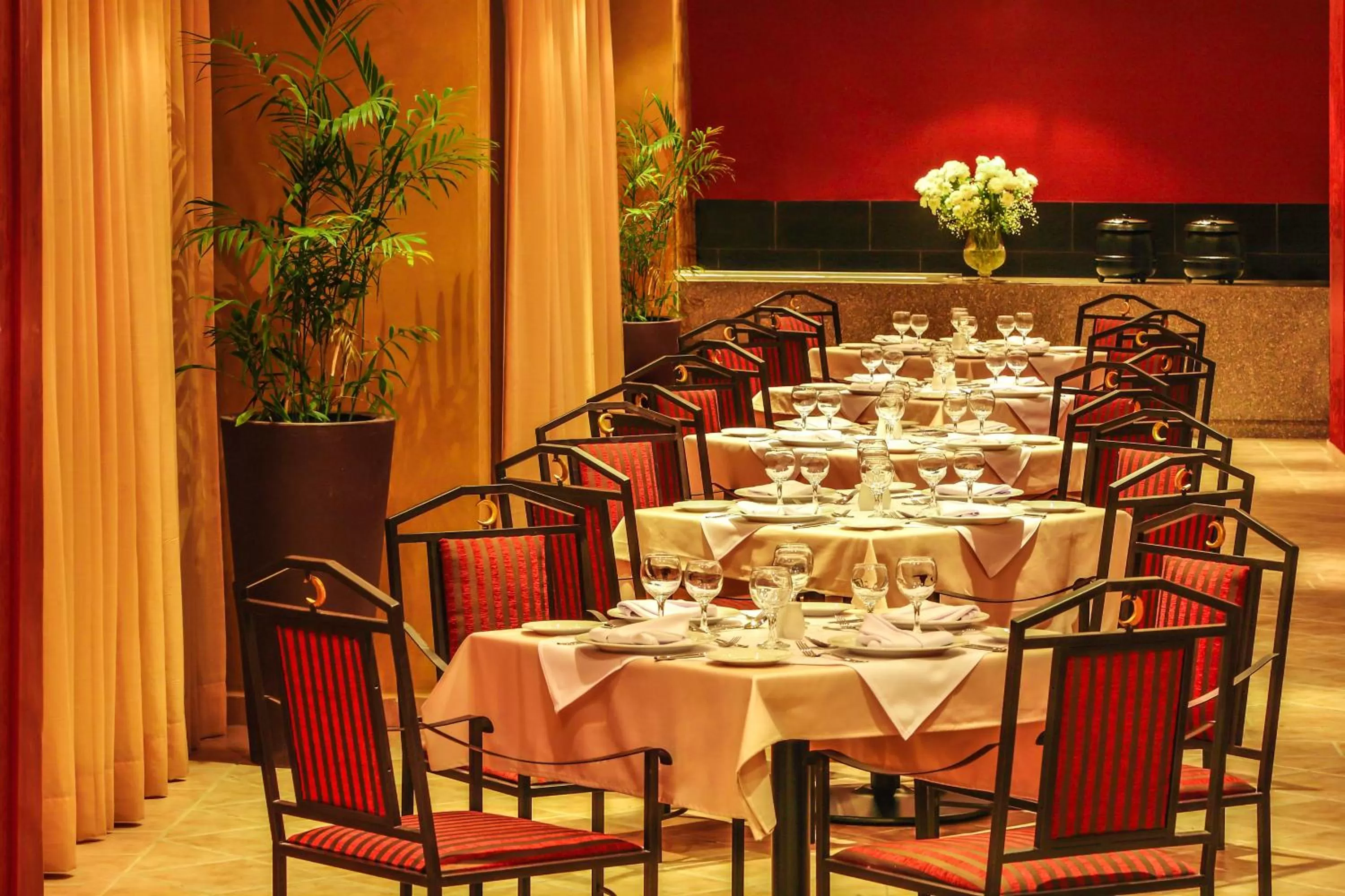 Restaurant/places to eat in JAZ Neo Ivory