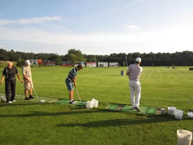 Golfcourse, Golf in Spa & Pool Apartment Hotel - Restaurant VILLA IVICA