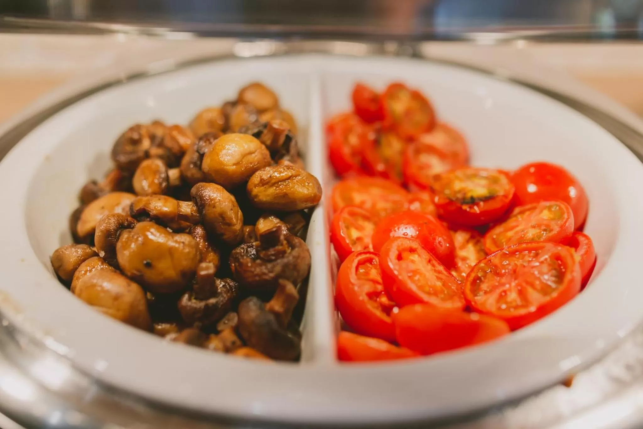 Food and drinks in Mercure Brisbane Spring Hill