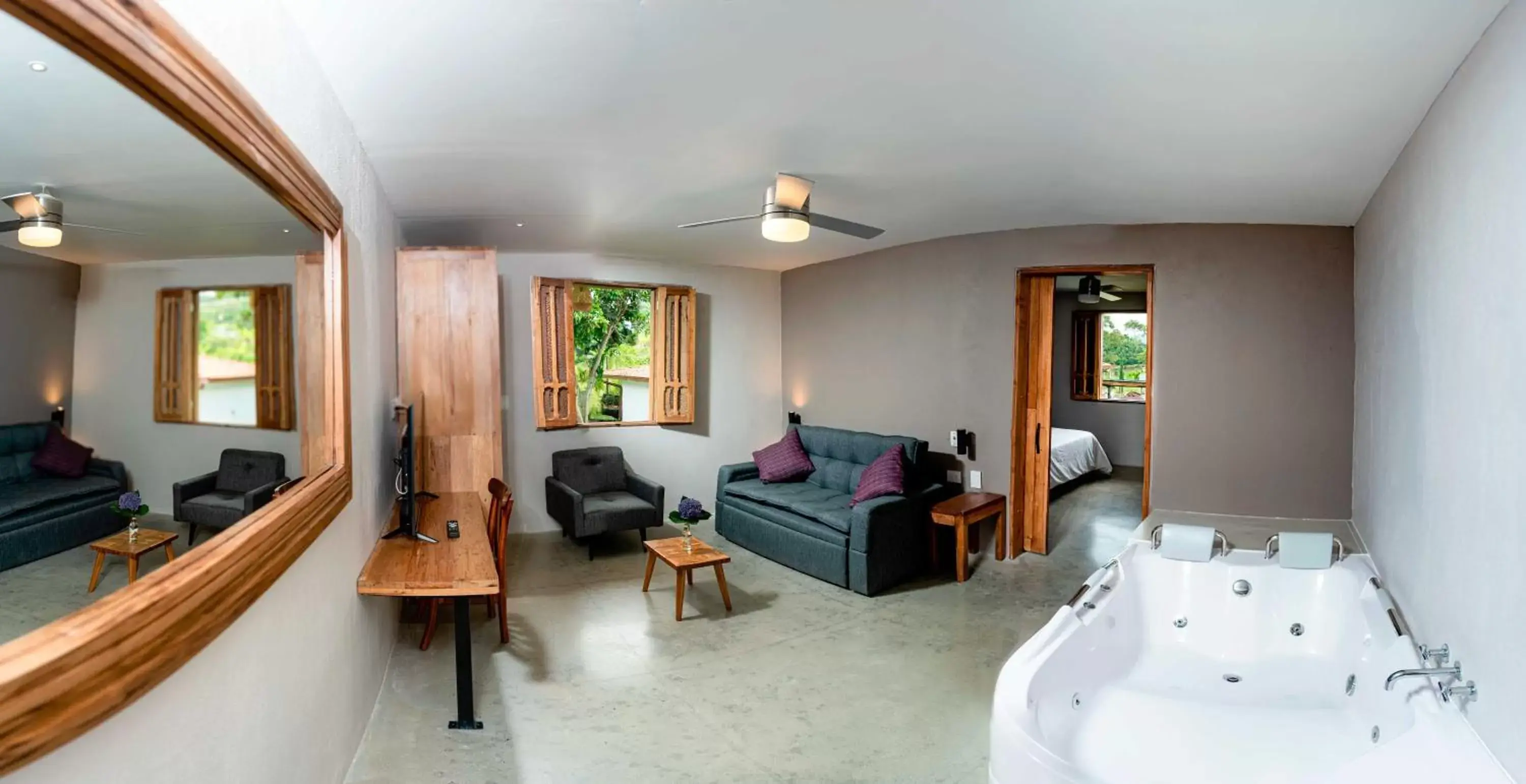 Suite with Spa Bath in Finca del Café - Casa Typica Suite with Spa Bath in Finca del Café - Casa Typica