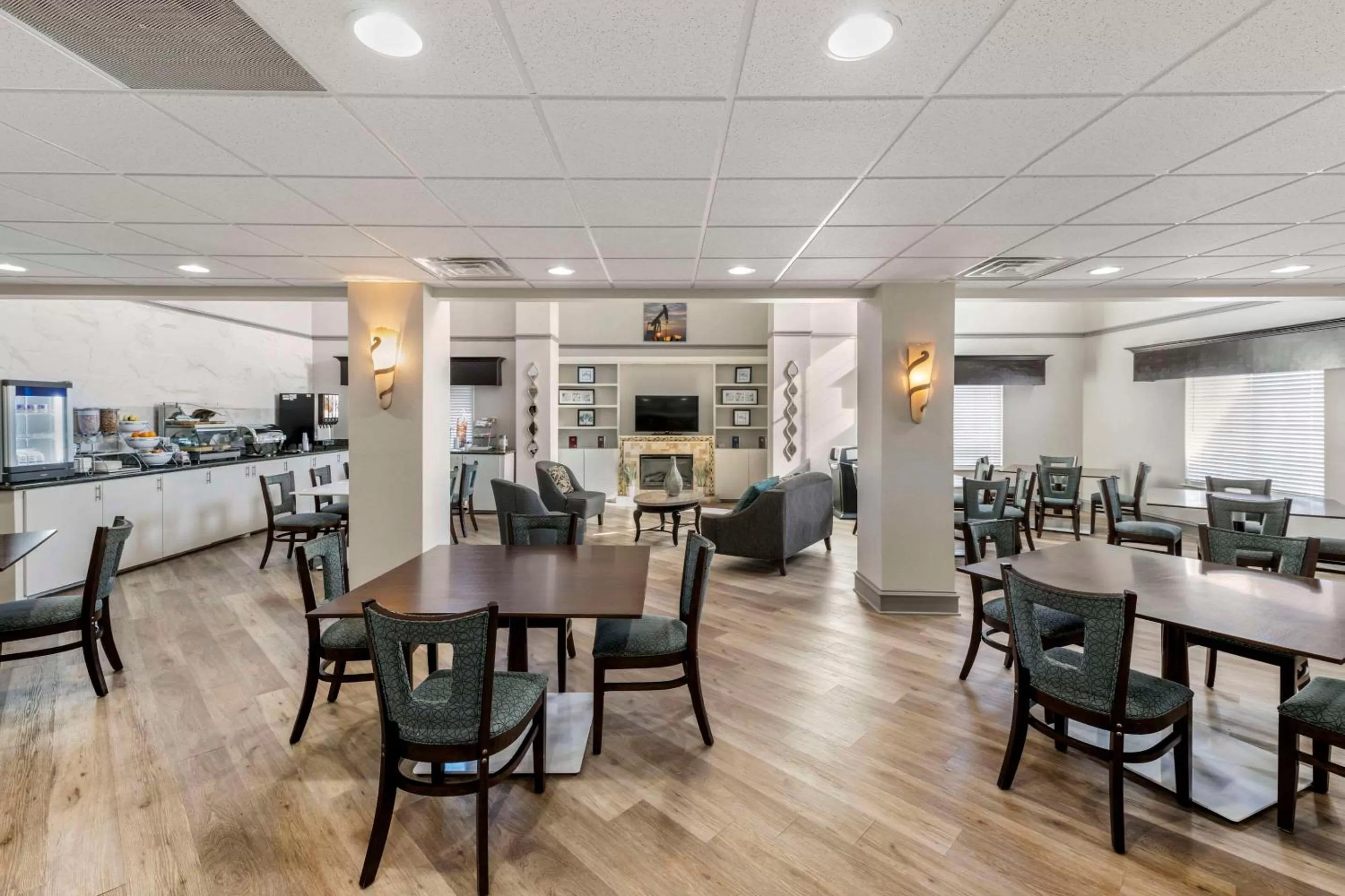 Breakfast in Comfort Inn & Suites Andrews