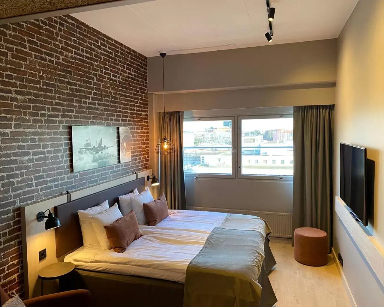 Business Double Room in Skyline Airport Hotel Business Double Room in Skyline Airport Hotel