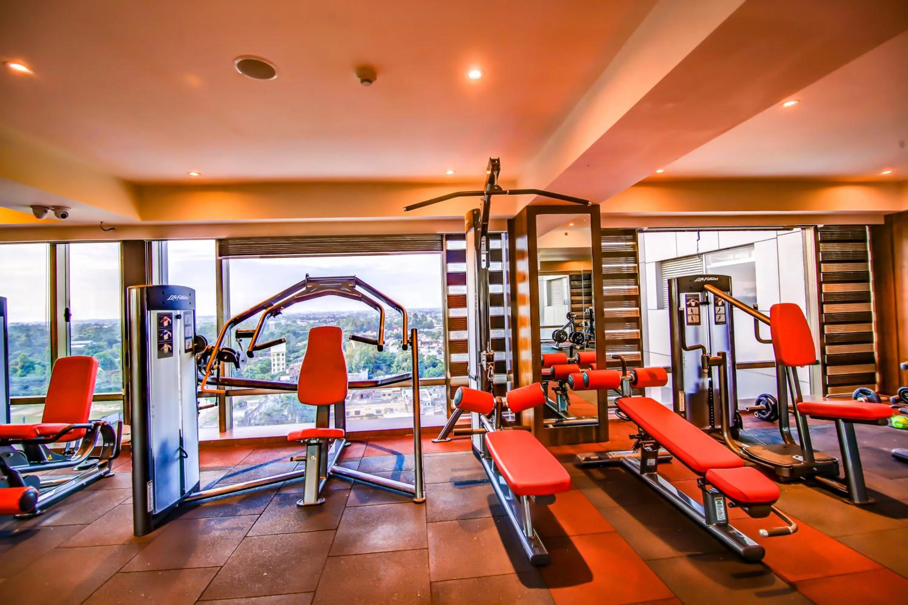 Fitness centre/facilities in Radisson Blu Gorakhpur