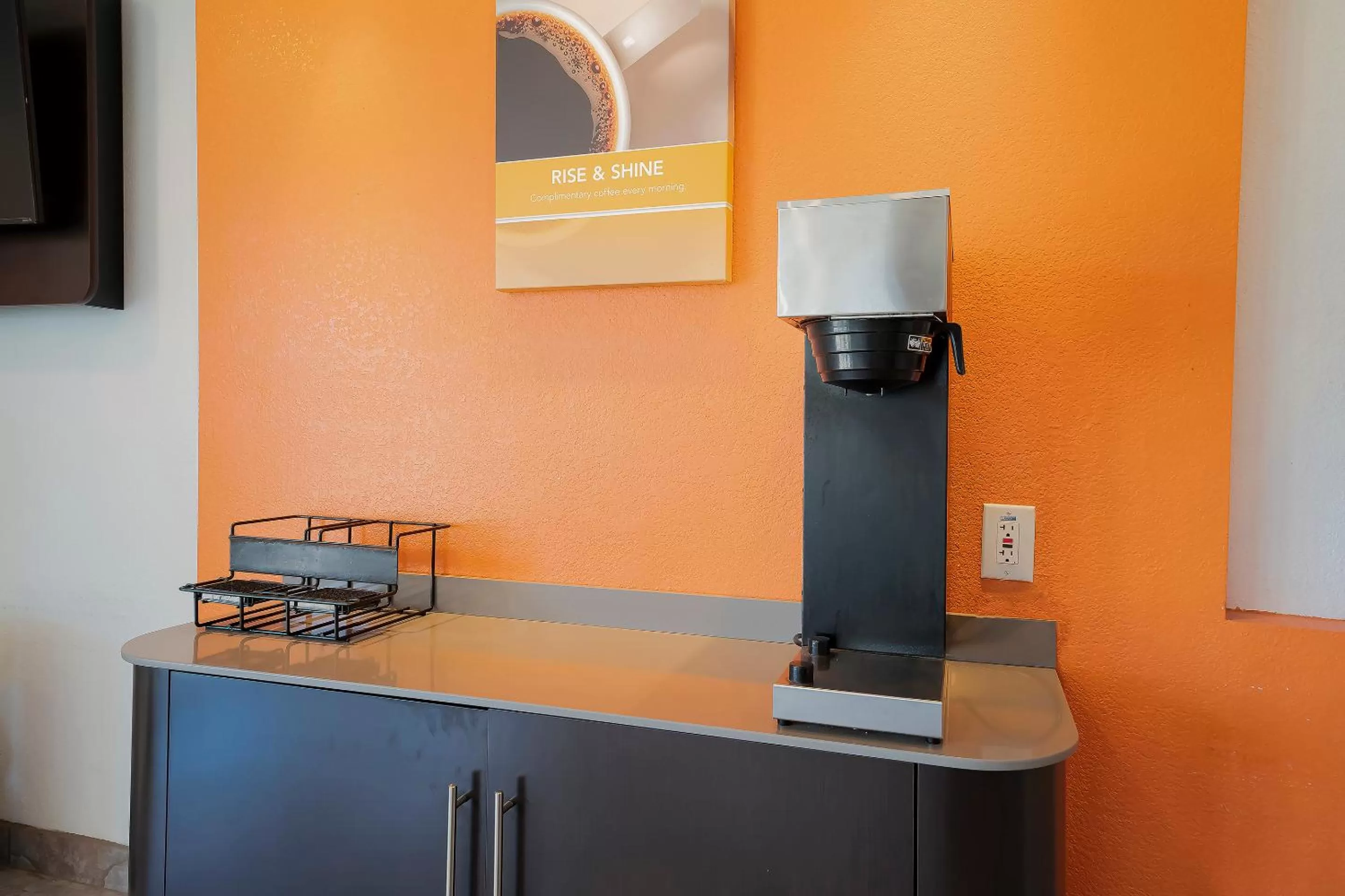 Area and facilities in Americas Best Value Inn & Suites Humble