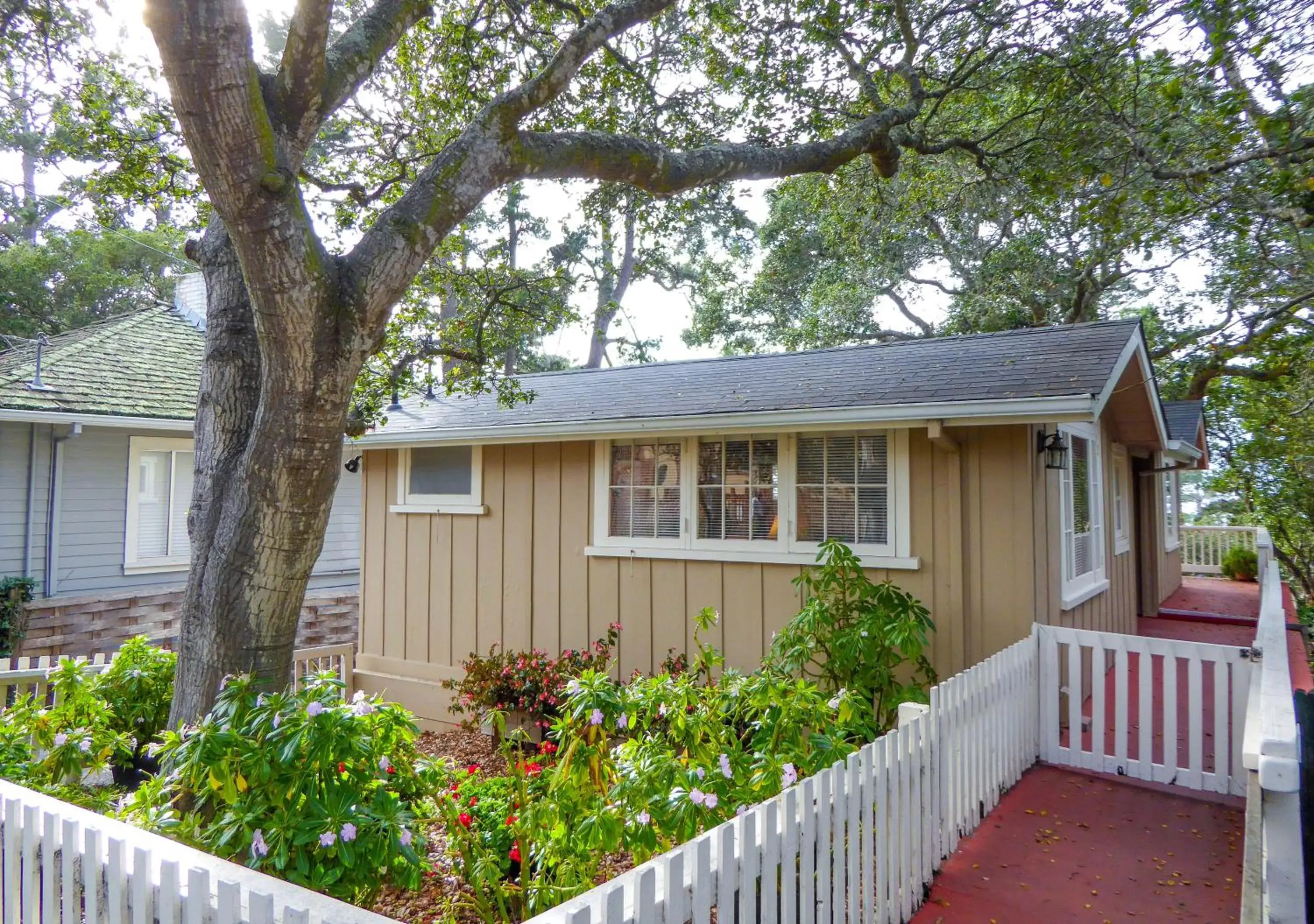 Dolores Cottage II, Private Rental with Kitchen in Carmel Fireplace Inn Dolores Cottage II, Private Rental with Kitchen in Carmel Fireplace Inn