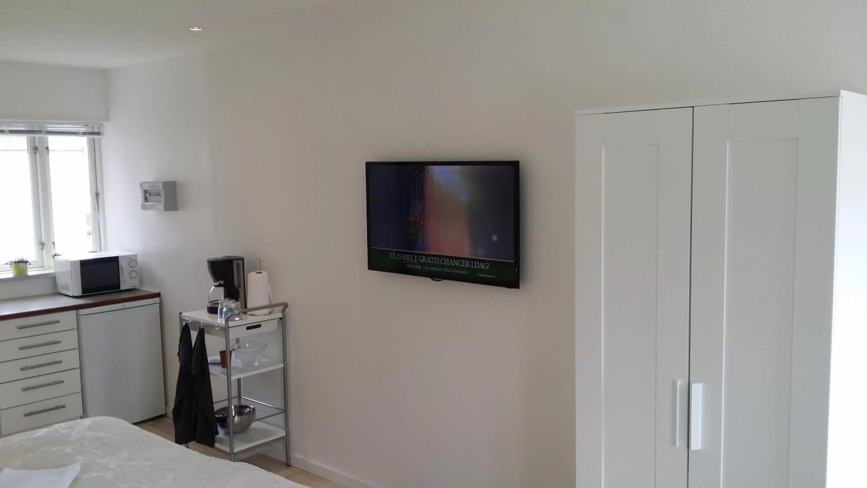 TV and multimedia, TV/Entertainment Center in EngholmBB