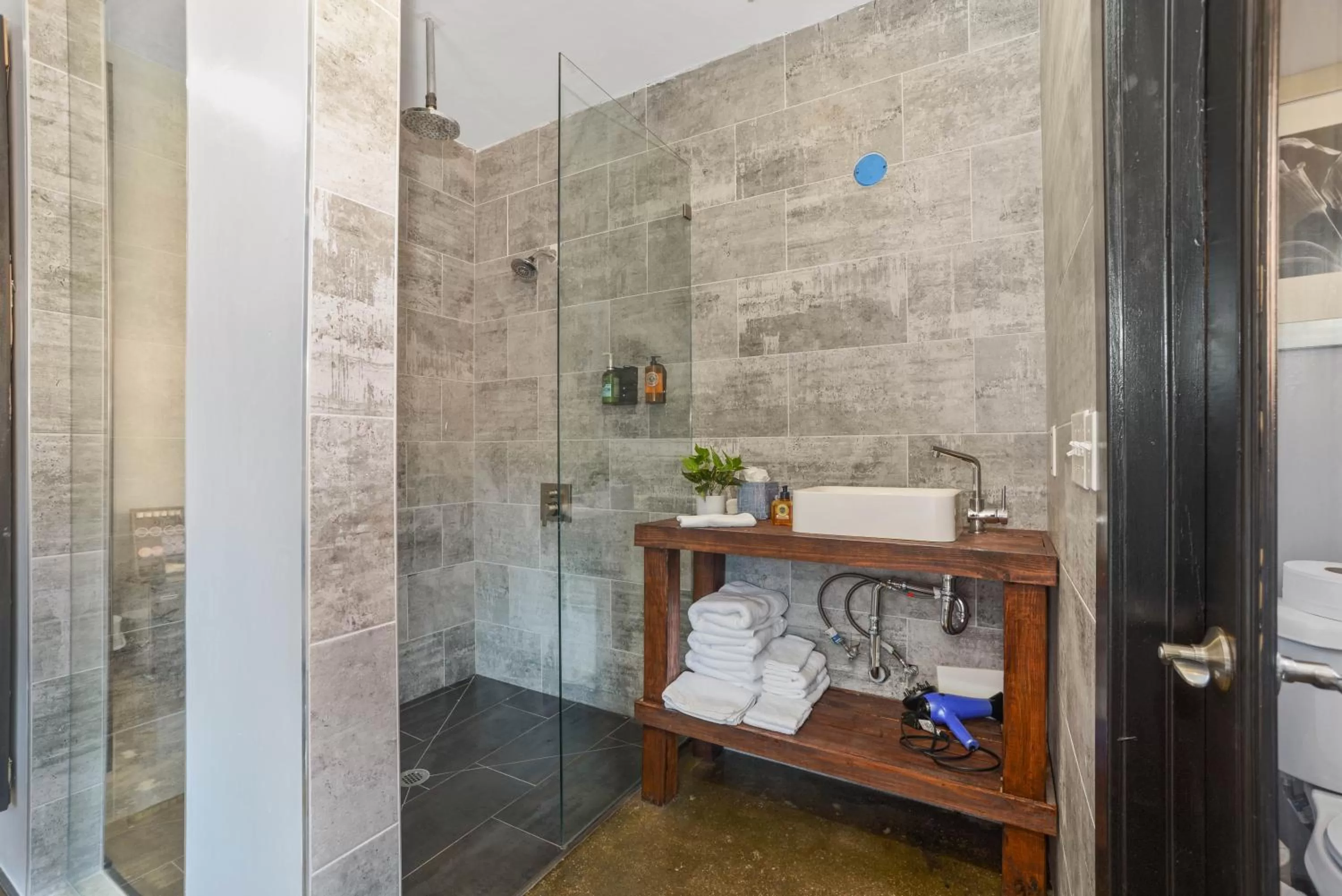 Bathroom in Good Hotels Downtown Denver