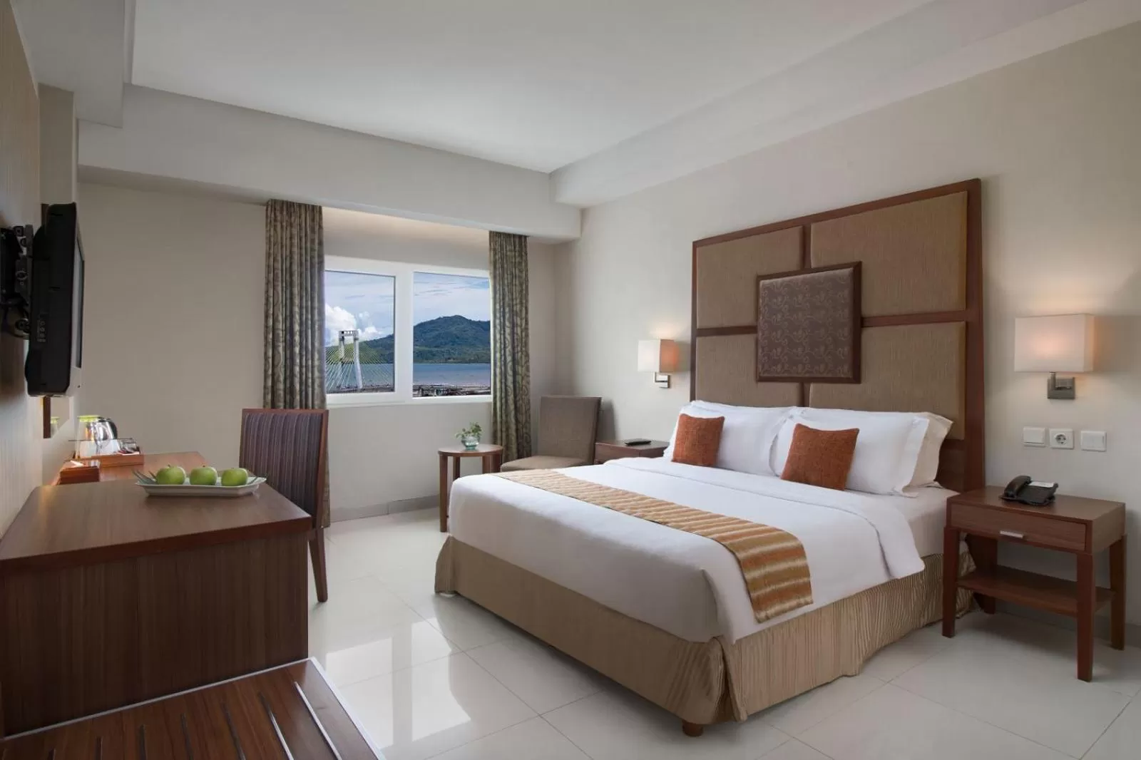 Bedroom, Bed in Aston Manado Hotel
