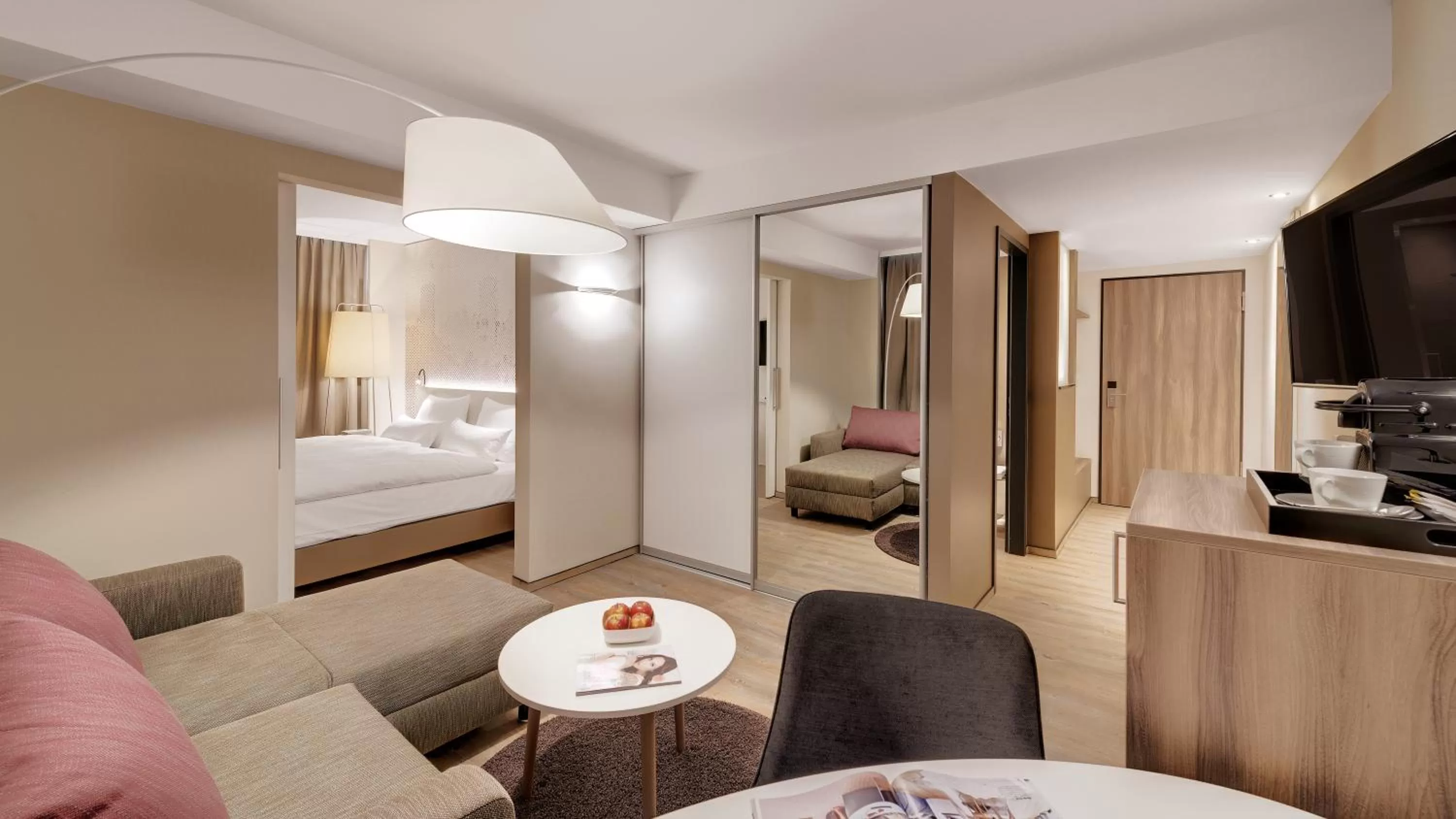 TV and multimedia, Bed in Hotel Stadt Lörrach