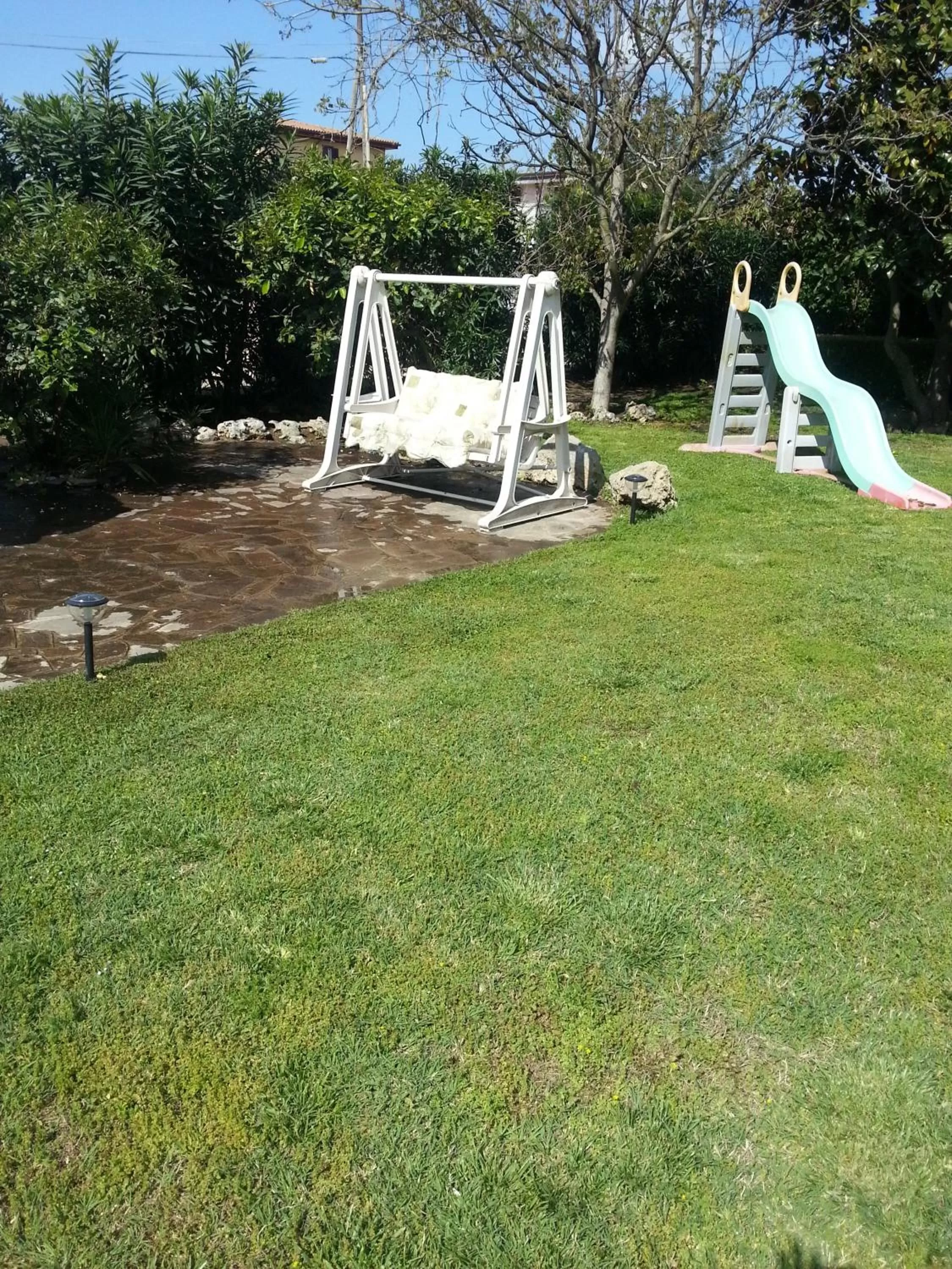 Children play ground, Garden in Appartamenti Speedy