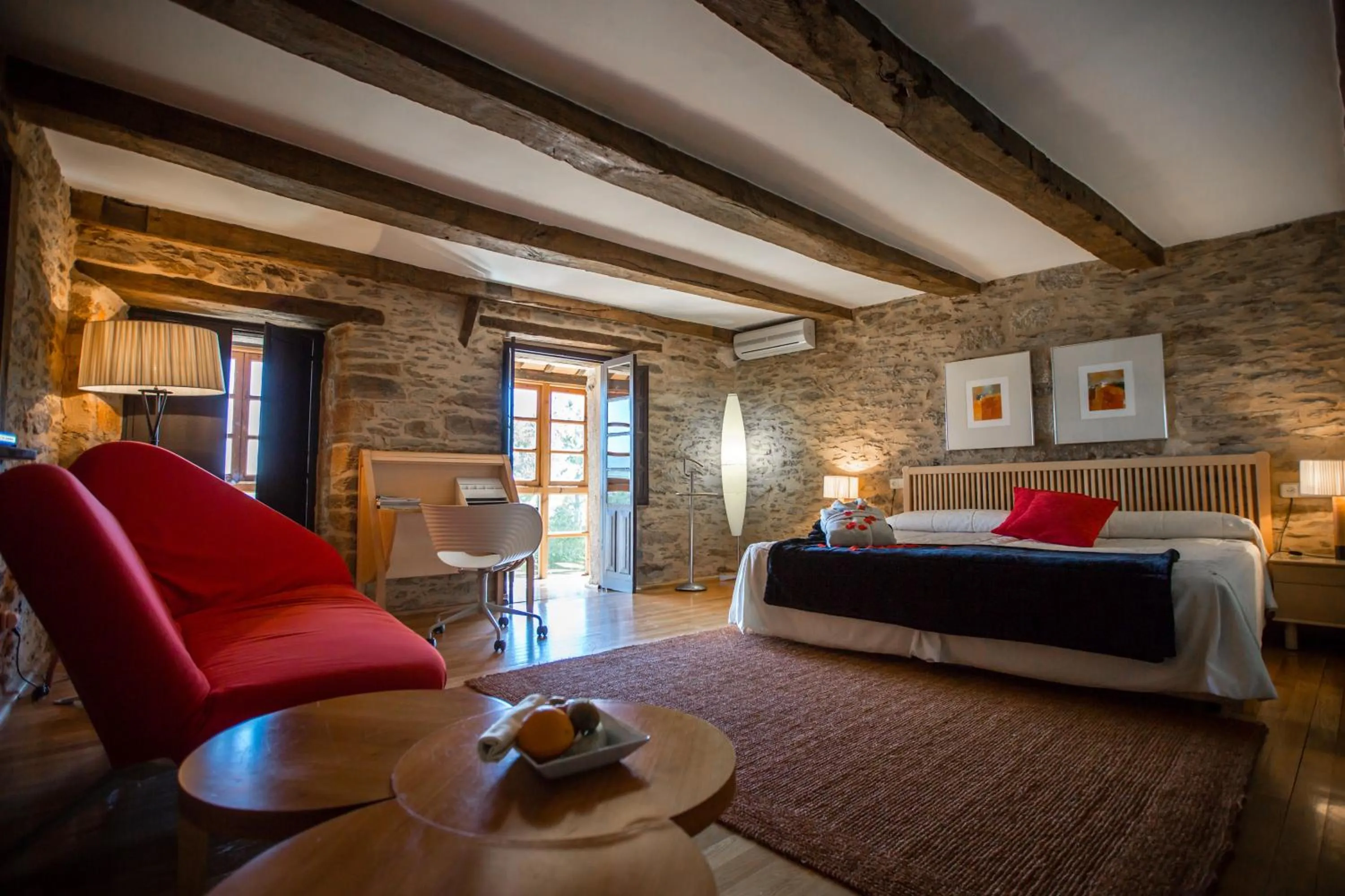 Photo of the whole room, Bed in Posada Real La Carteria