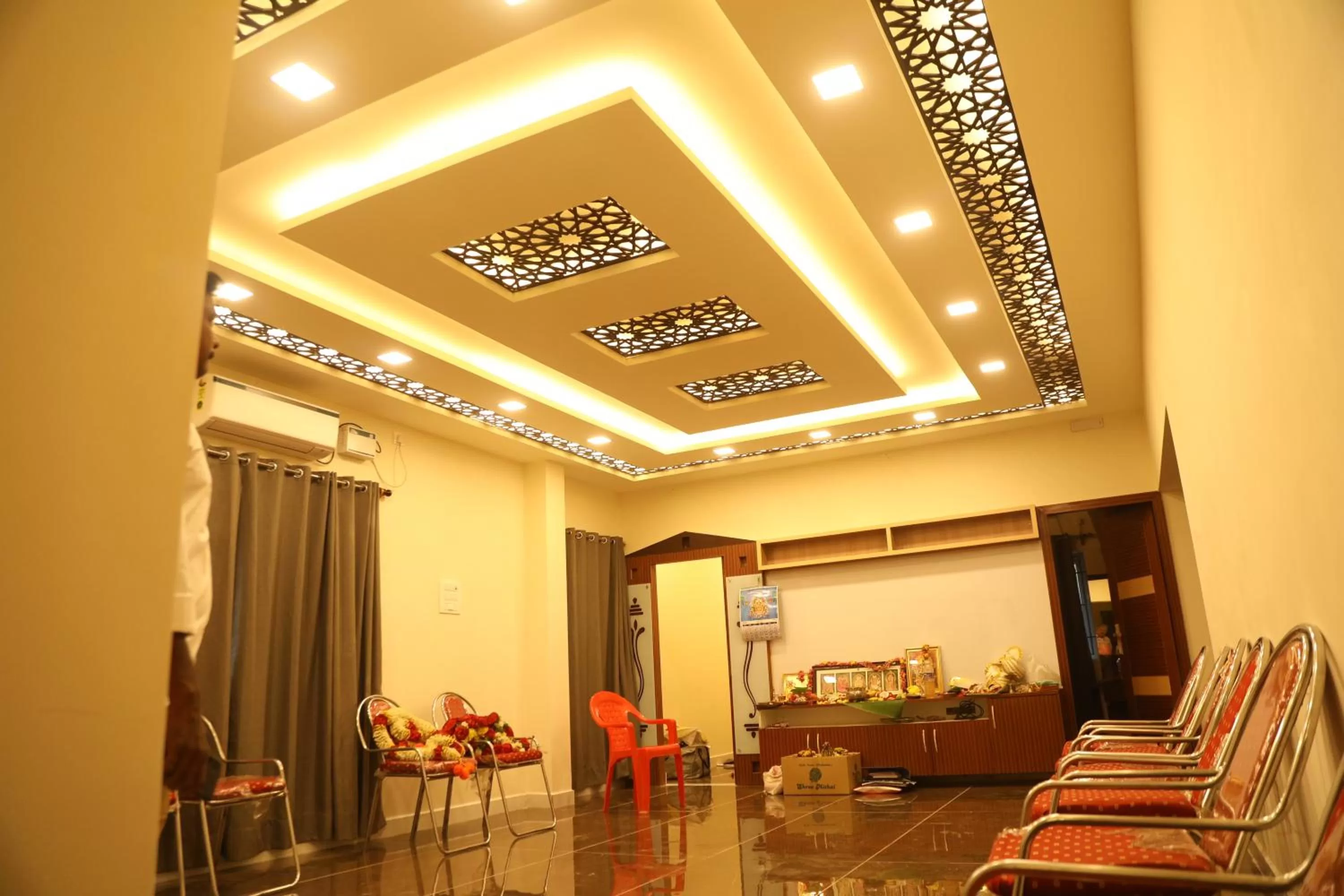 Hotel RK - Temple Stay