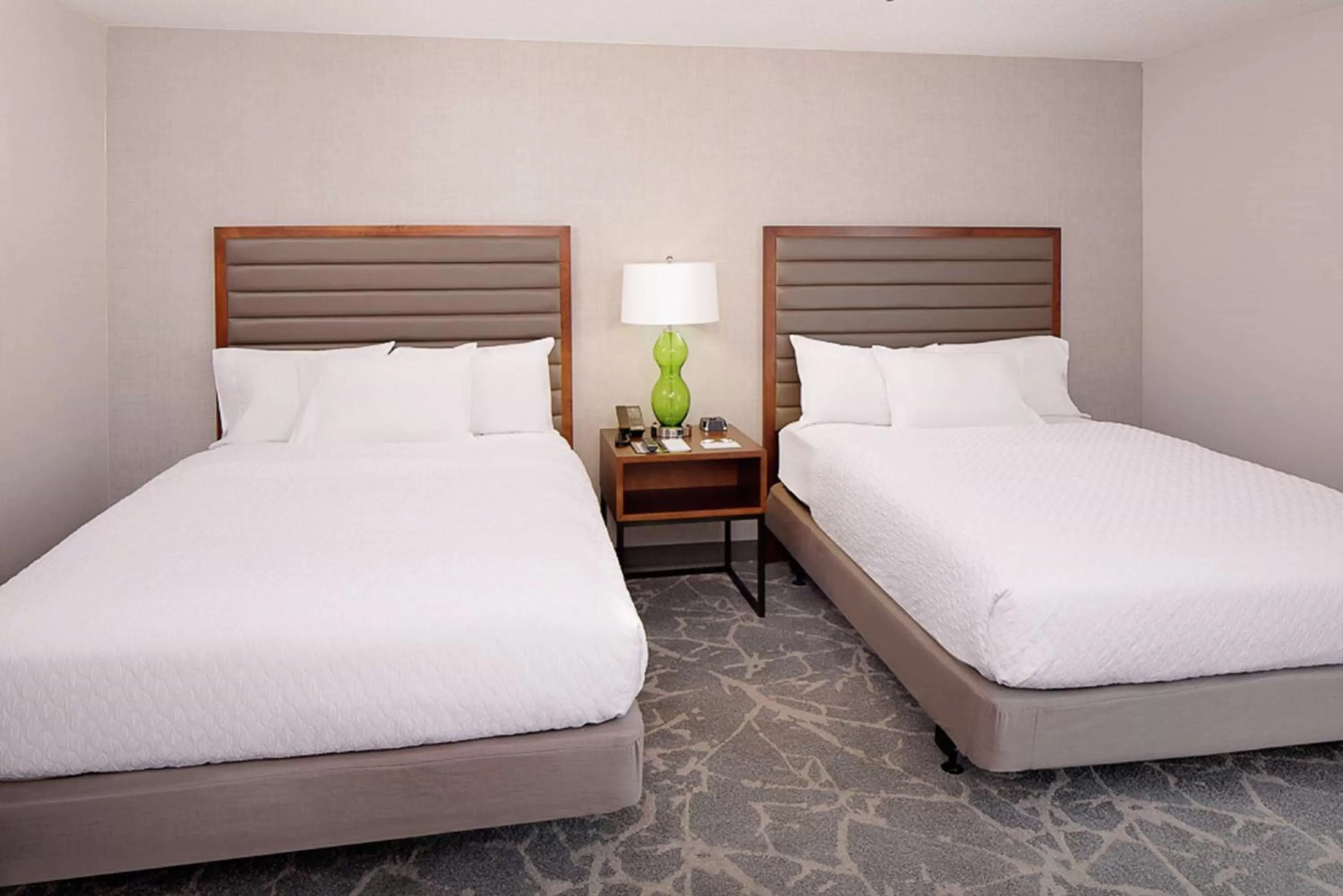 Bed in Embassy Suites by Hilton Boston Marlborough