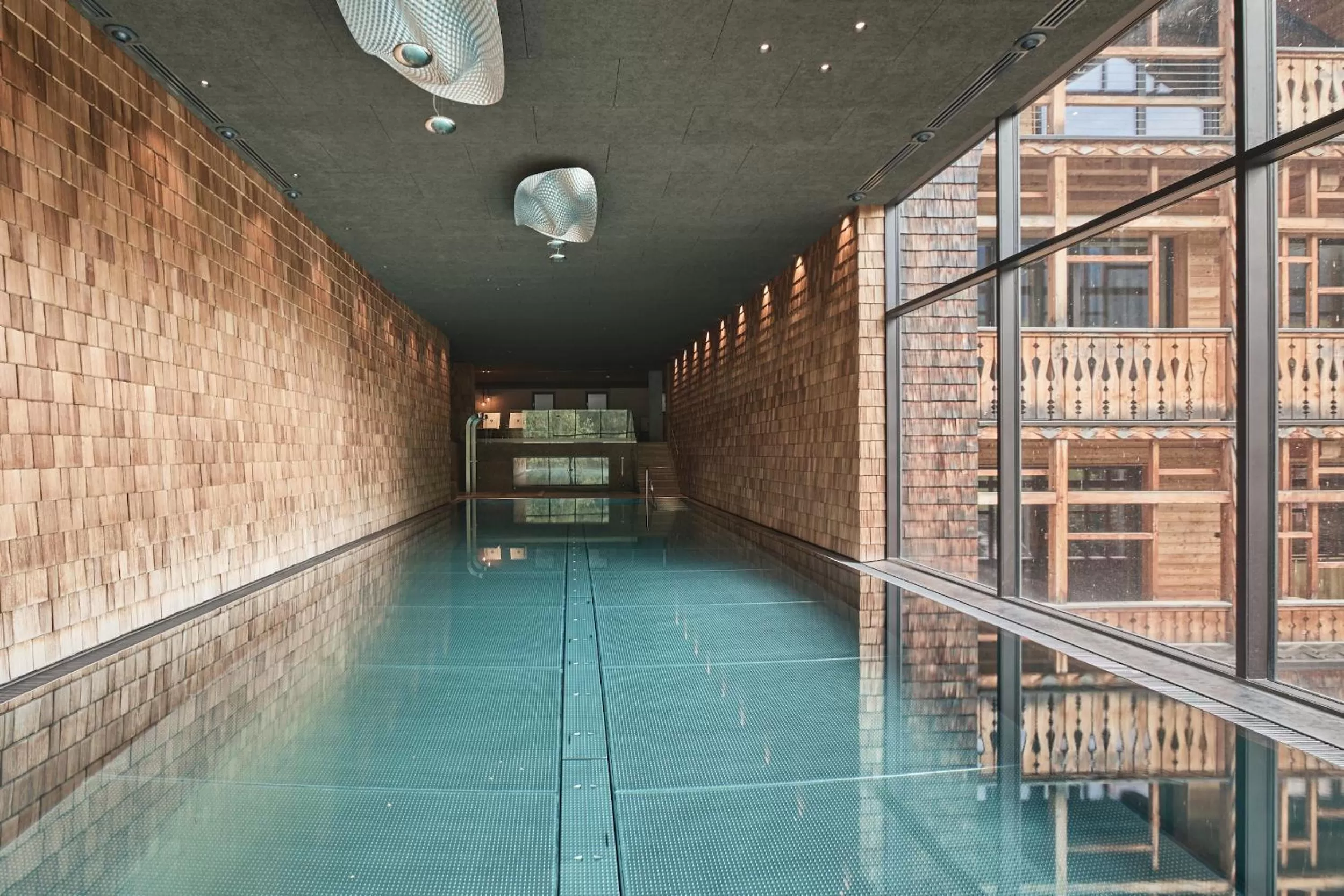 Swimming pool in Tenne Lodges