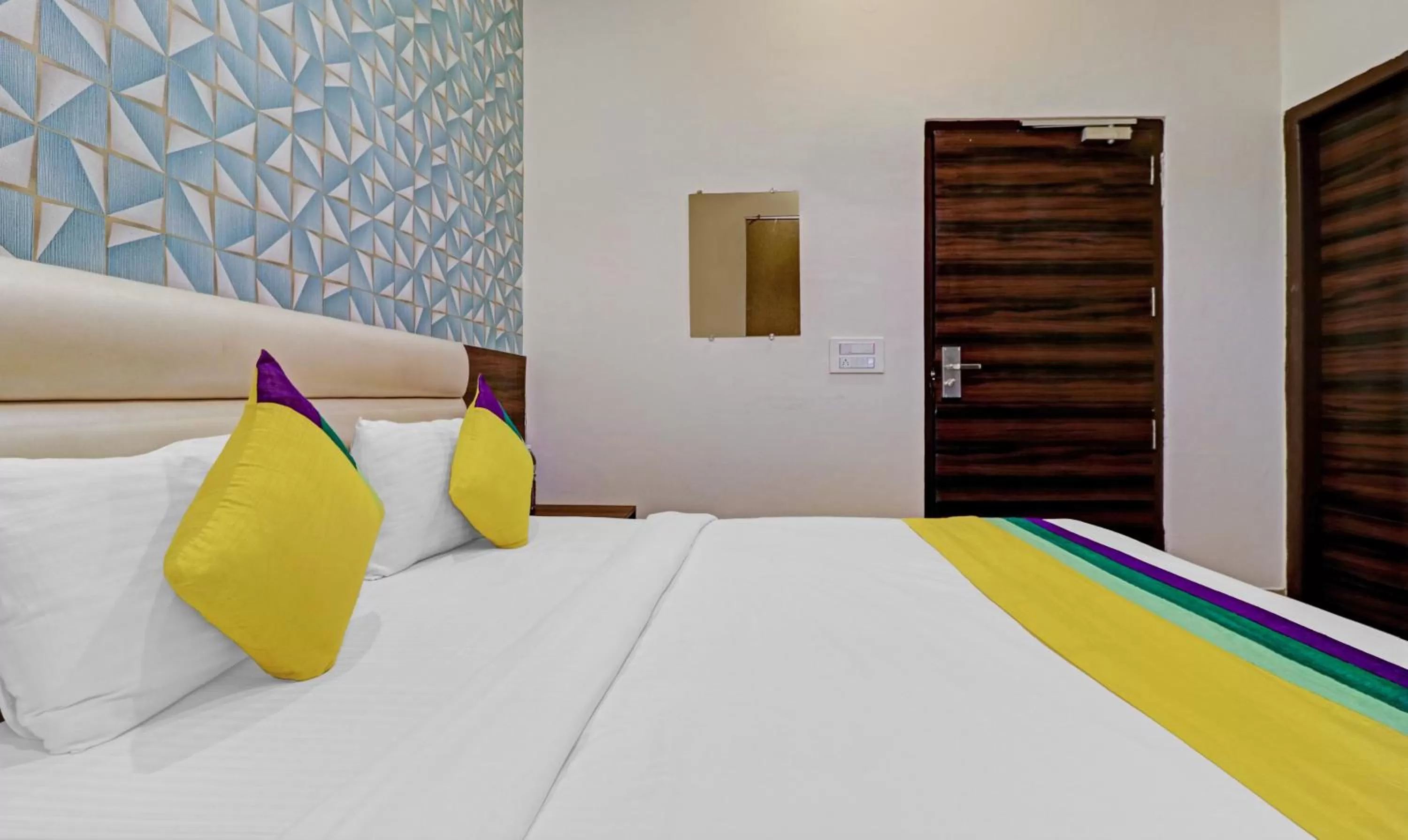 Bedroom, Bed in Itsy Hotels Jashan