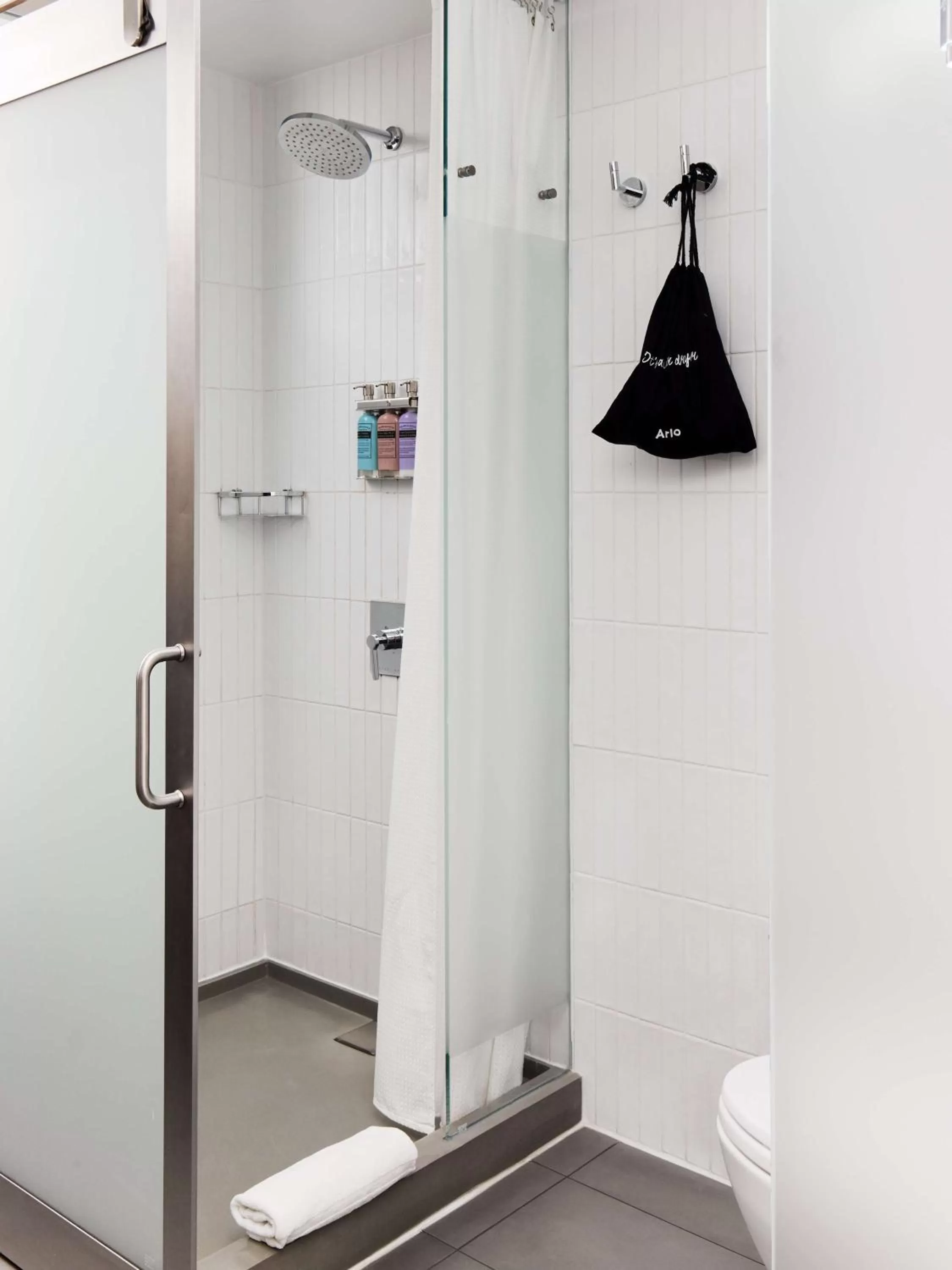 Bathroom in Arlo NoMad