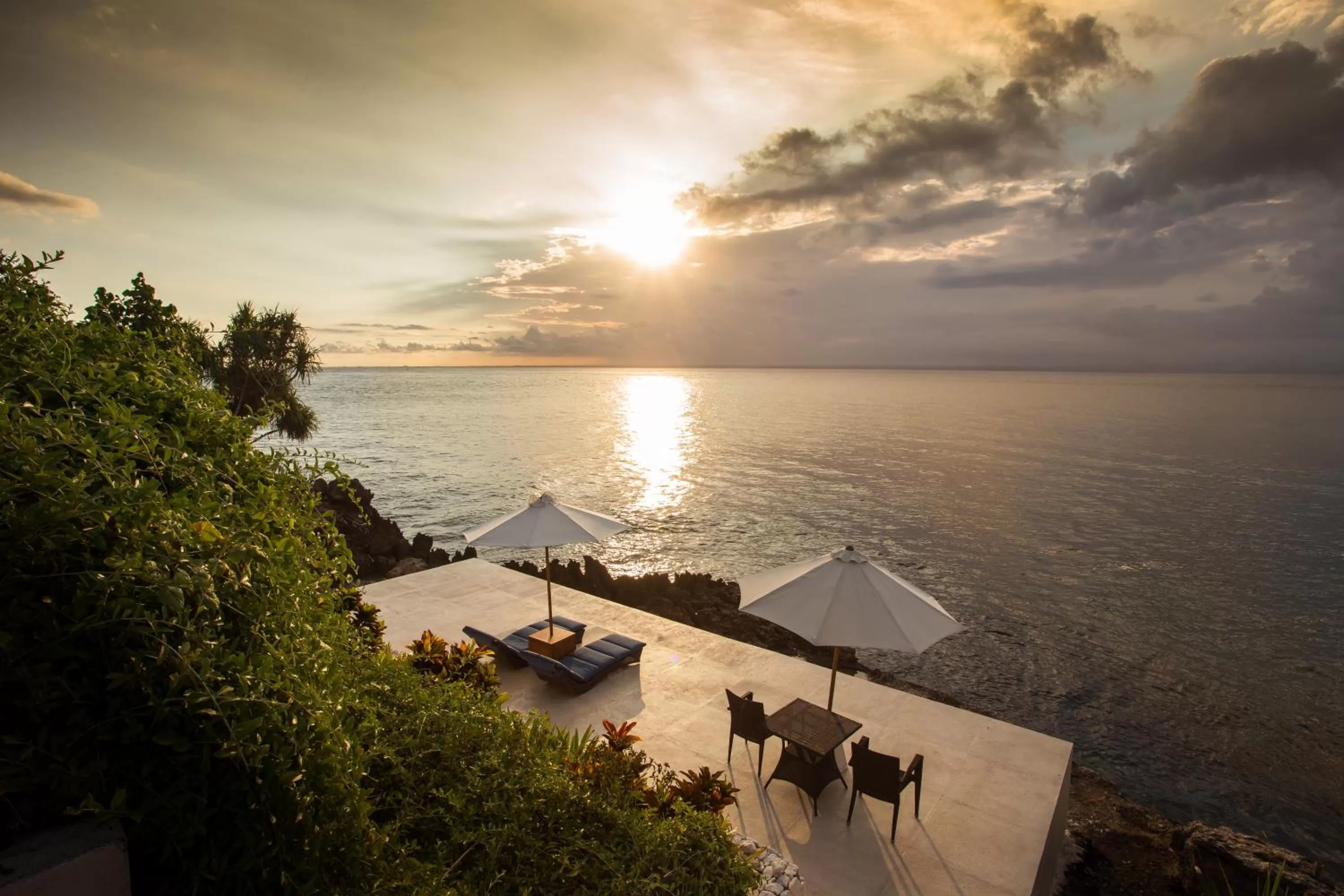 Sea view, Sunrise/Sunset in The Point Resort Lembongan