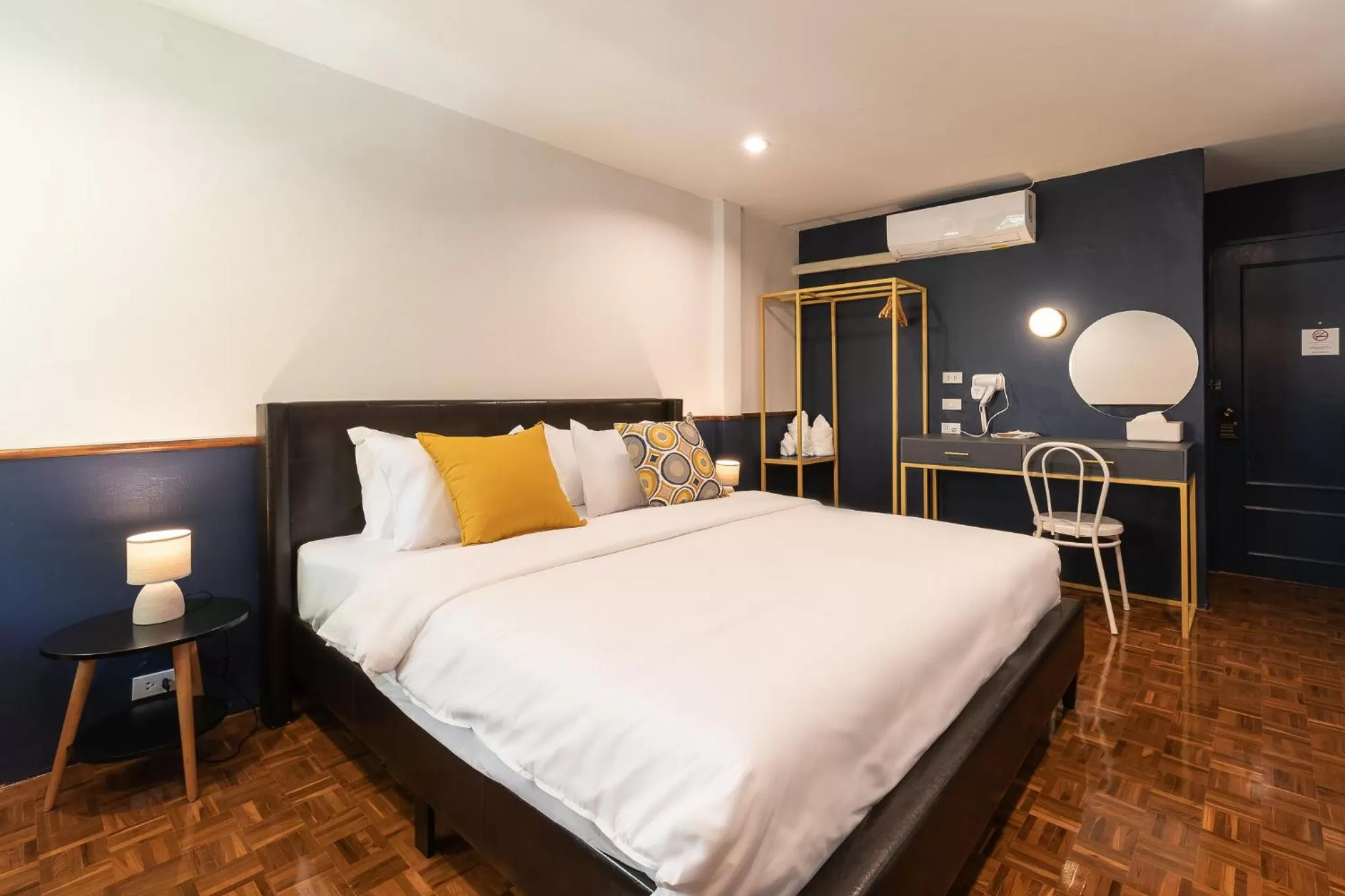 Bed in The Mellow Pillow Hotel @ Chiang Mai Gate