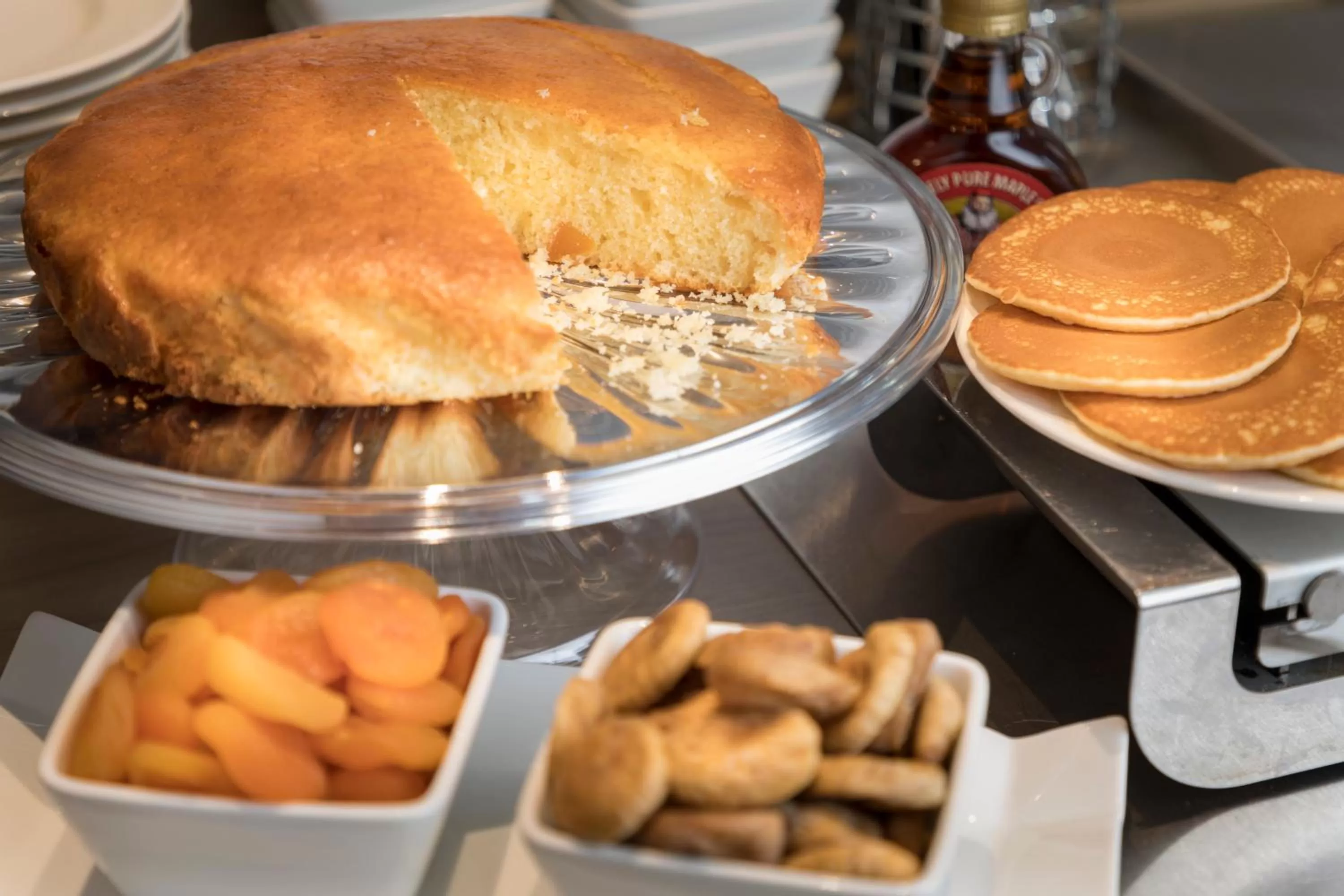 Continental breakfast in Libertel Austerlitz Jardin des Plantes