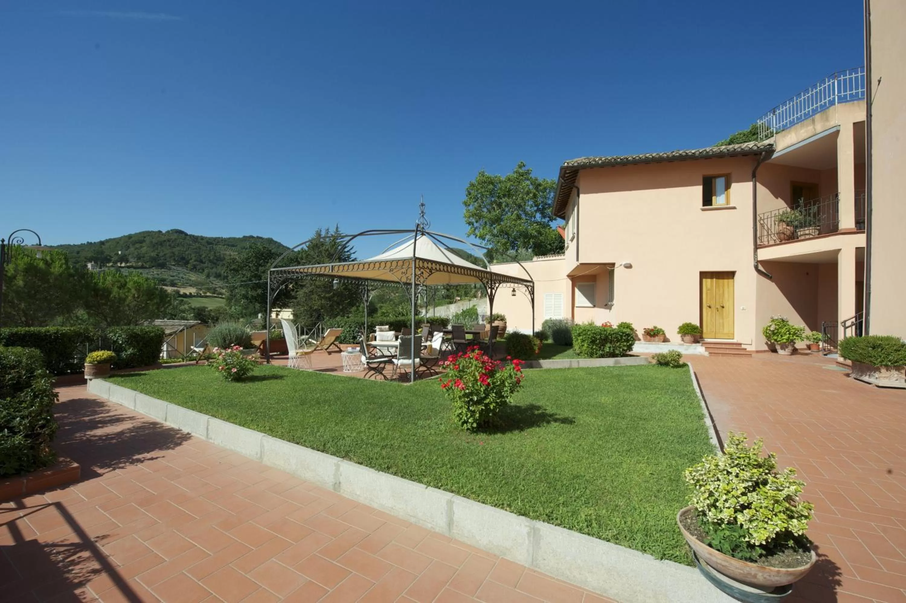 Garden in Albergo Villa Cristina