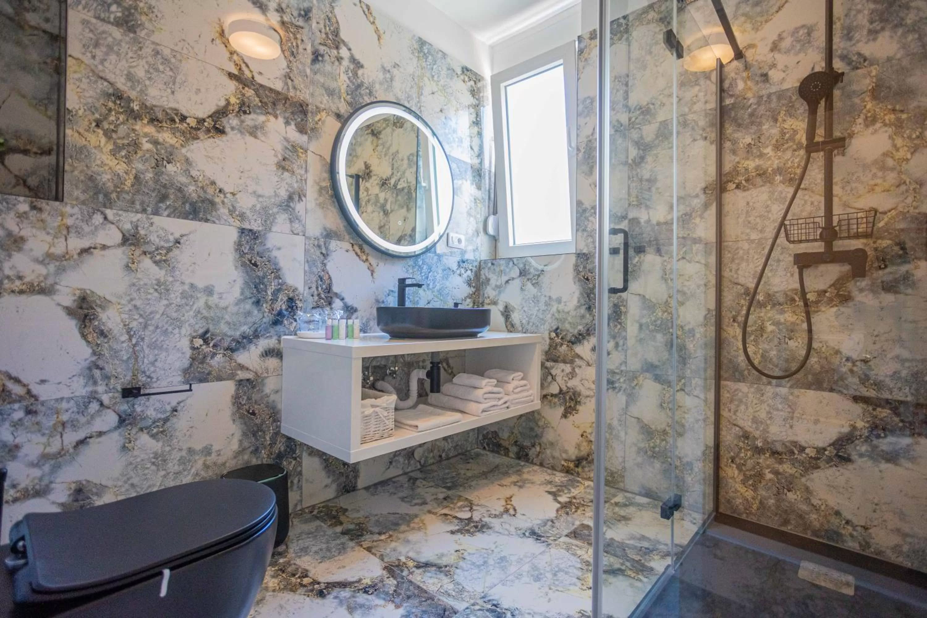 Bathroom in City and Style Luxury Rooms Split