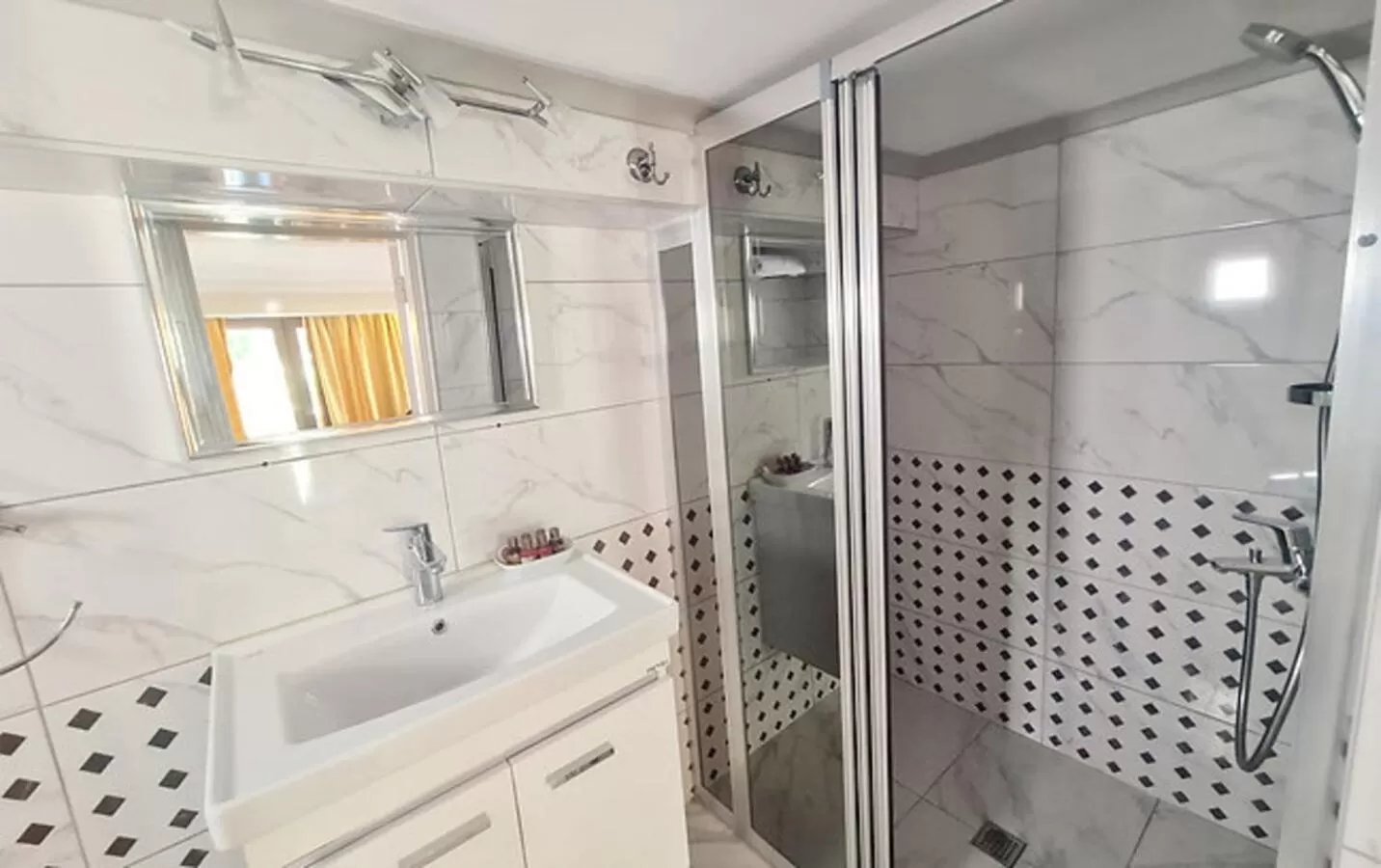 Shower, Bathroom in SOFIA BOUTIQUE HOTEL