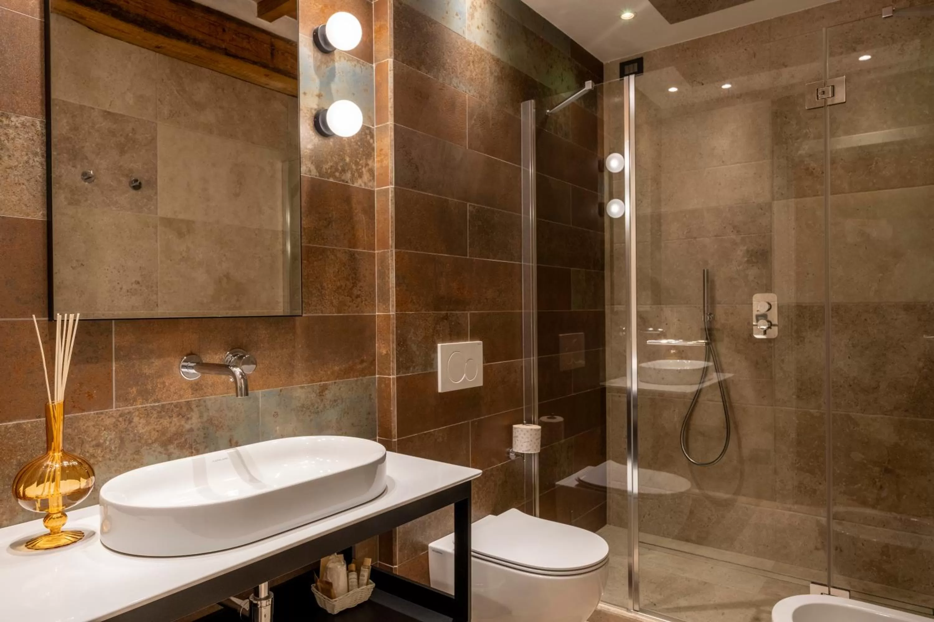 Bathroom in Palazzo del Mercante