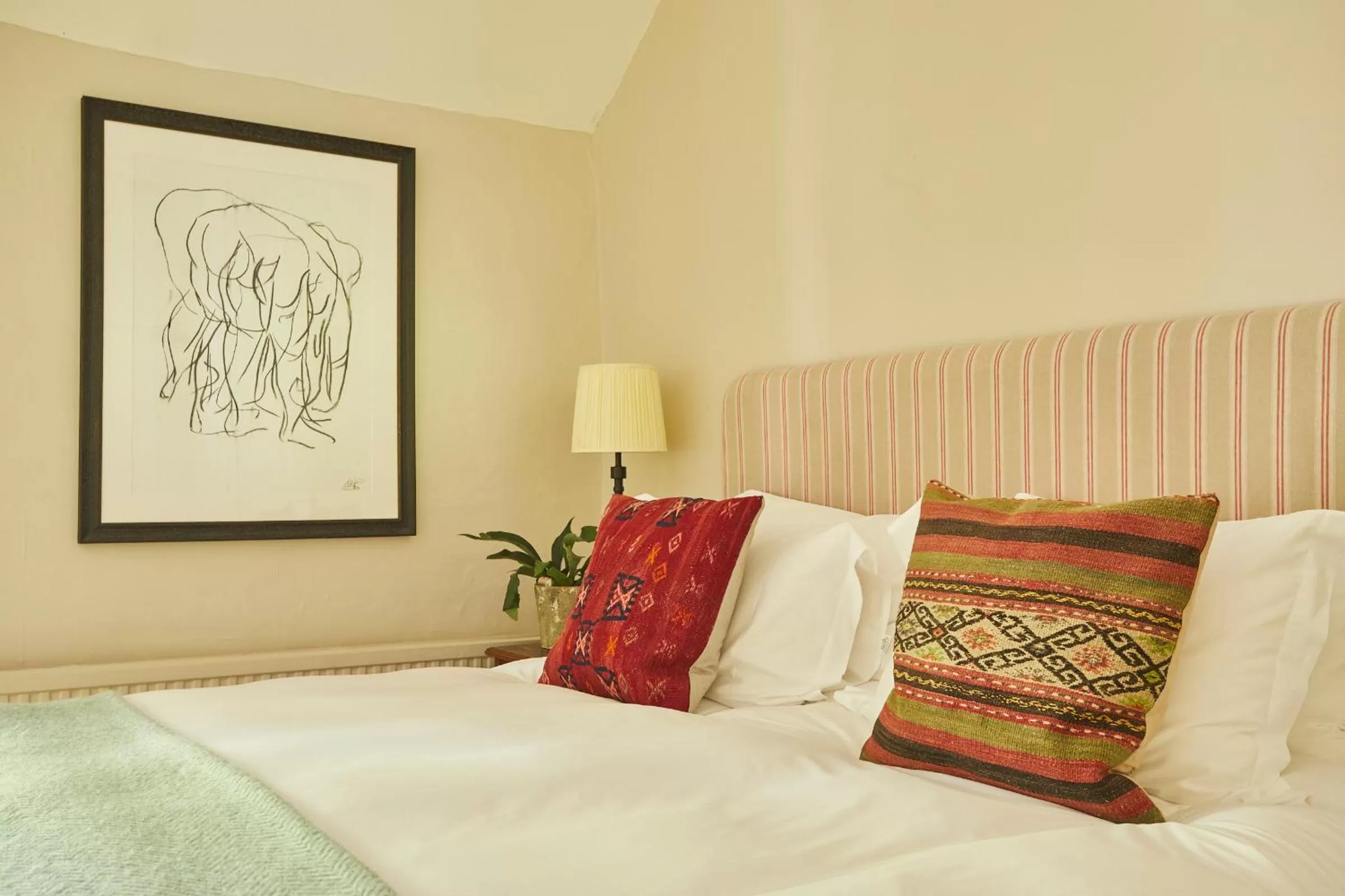 Bedroom, Bed in The Lamb Inn