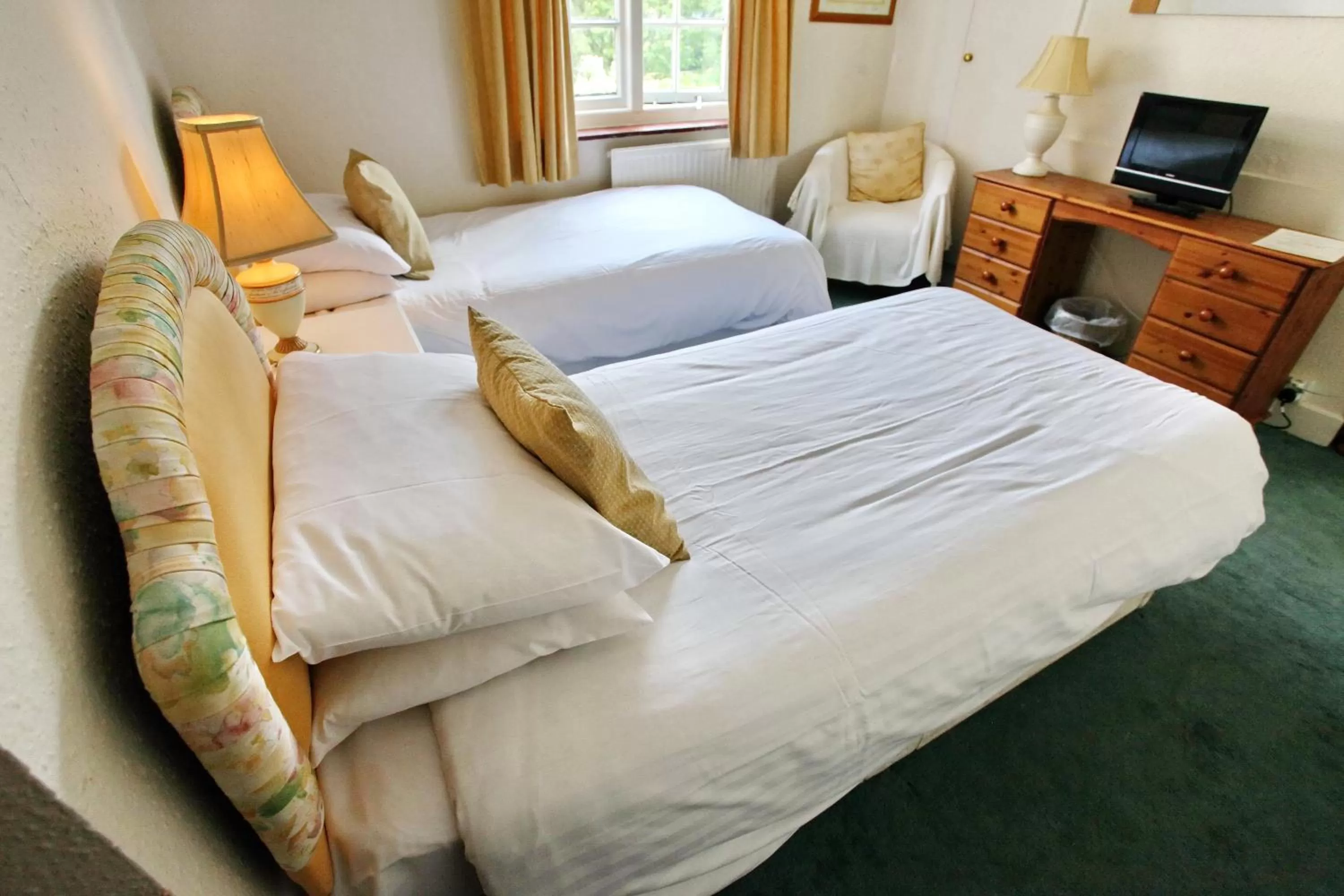 Bed in The Potters Arms