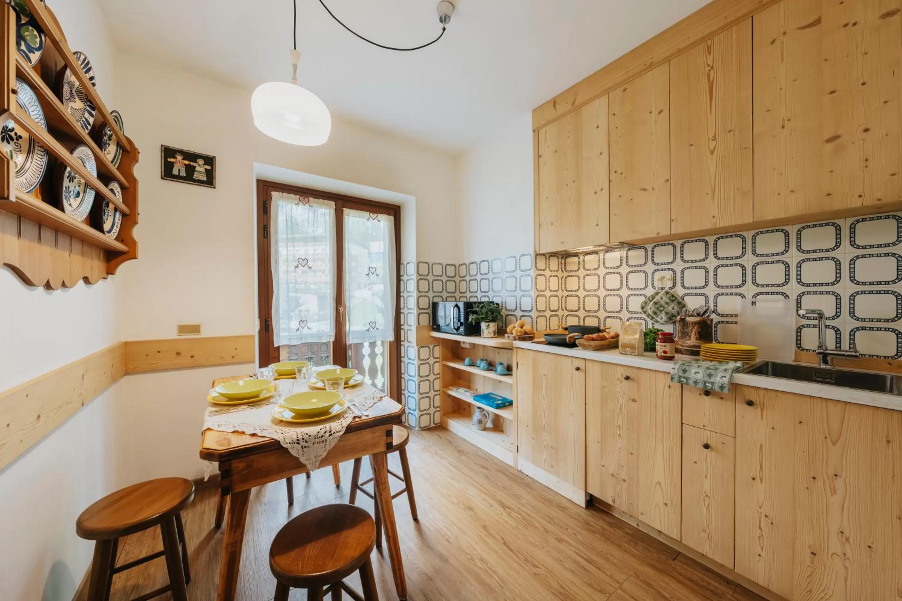 Dining Area in Hotel Panda Cortina- ricarica auto elettriche