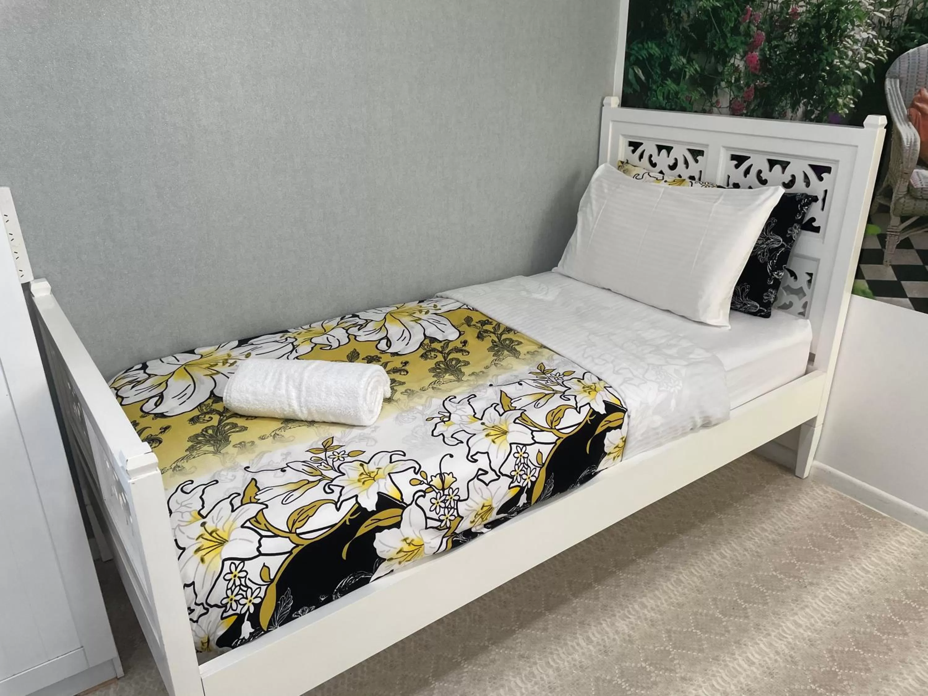 Bed in Coral Inn Boutique Motel