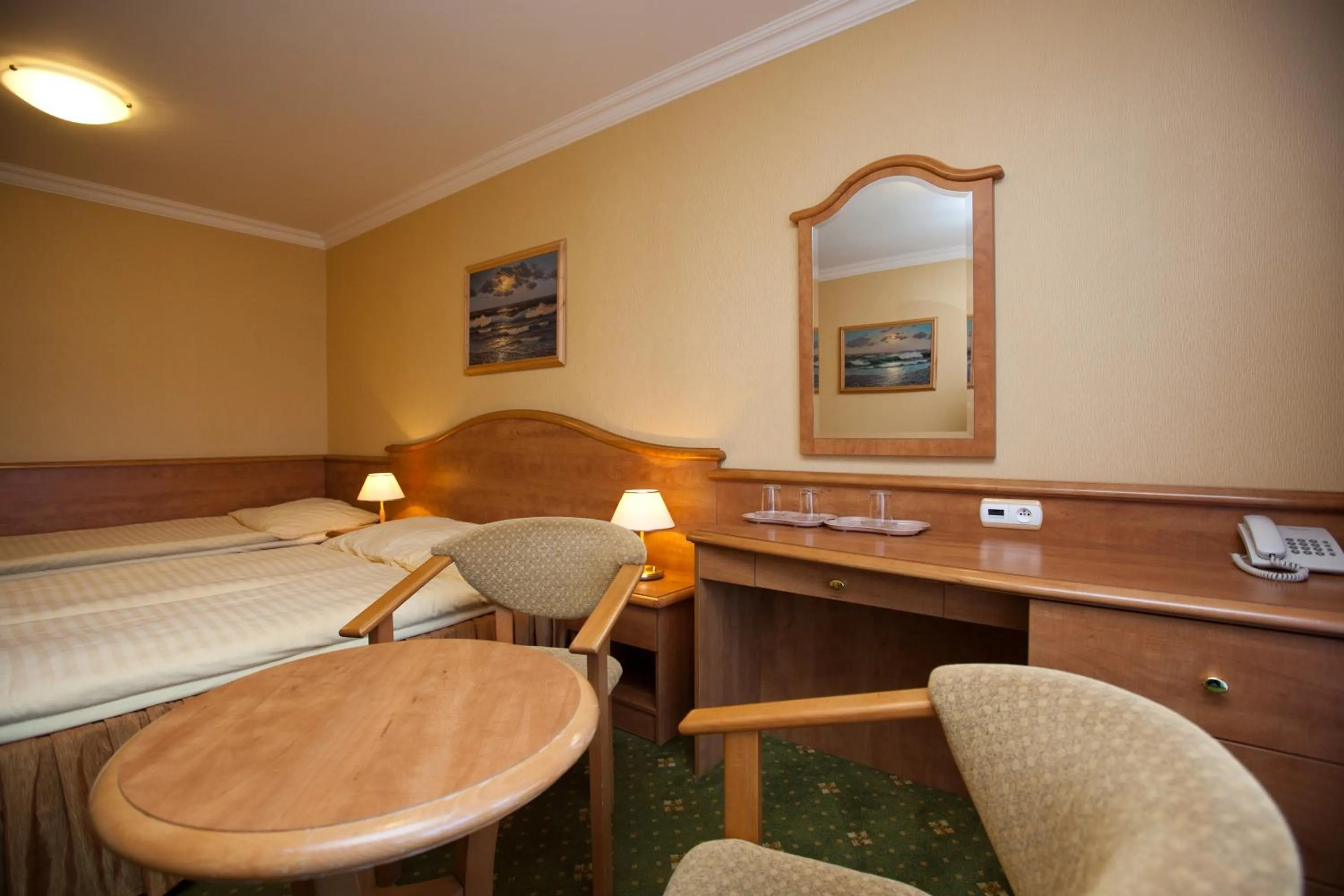 Photo of the whole room, Bed in Hotel Polaris III