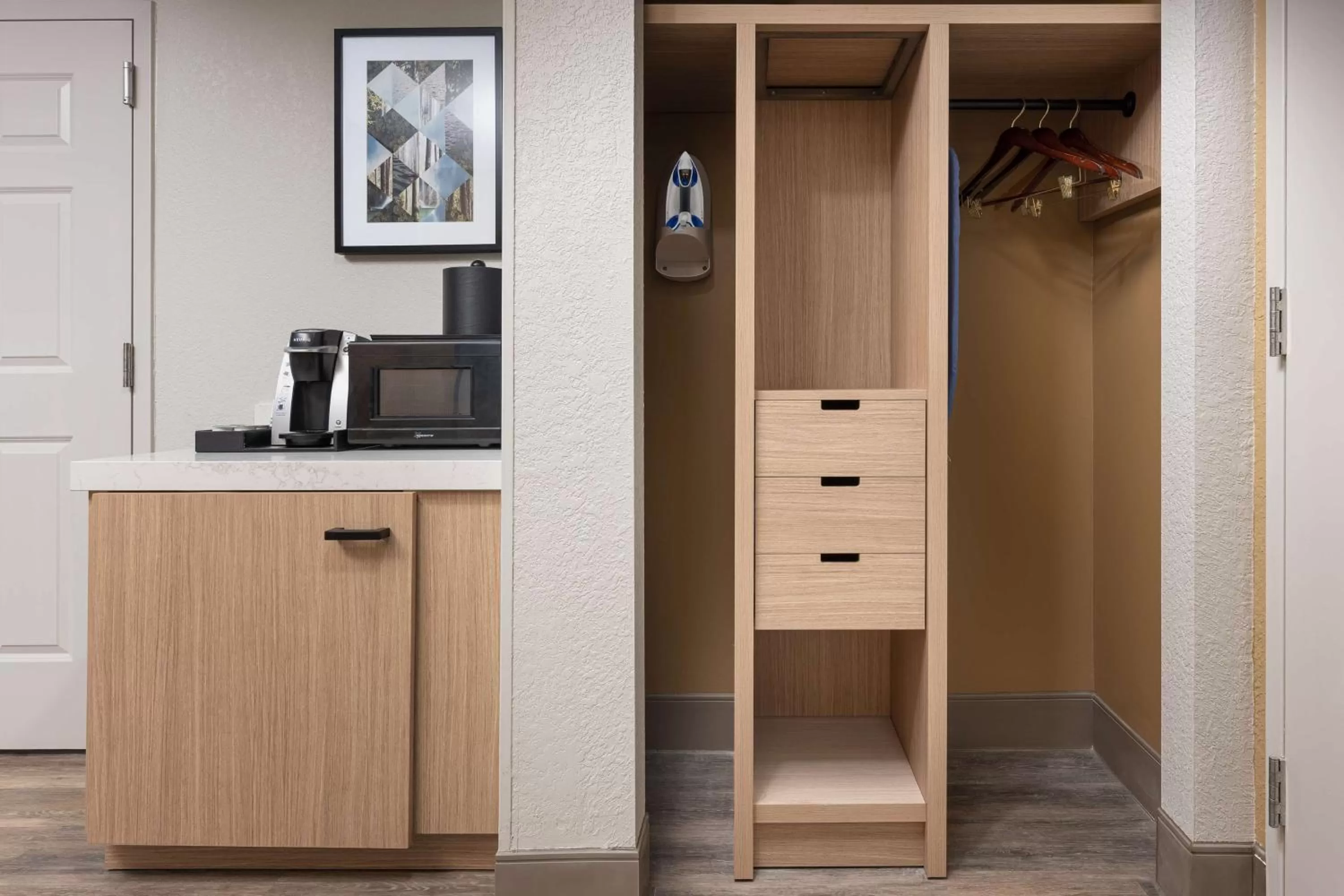 Photo of the whole room in Hilton Garden Inn Chattanooga Downtown