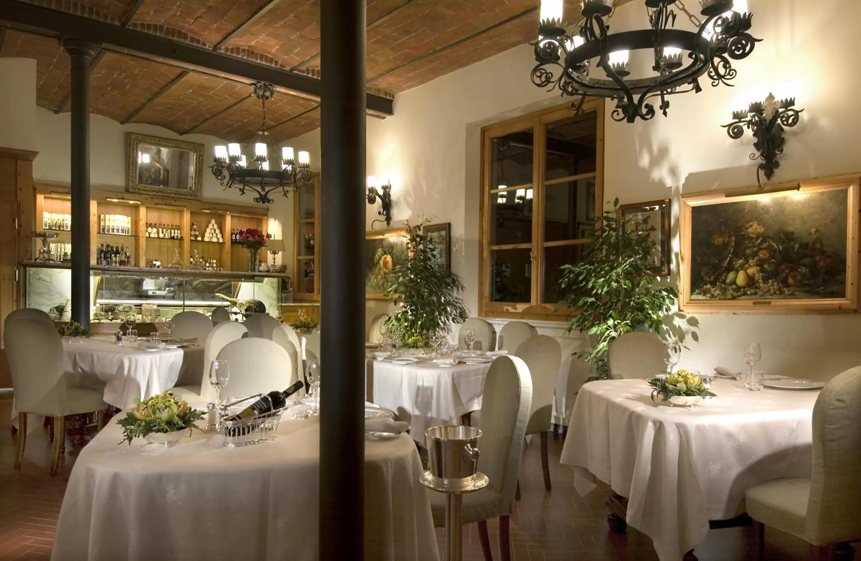 Restaurant/places to eat in Villa Olmi Firenze