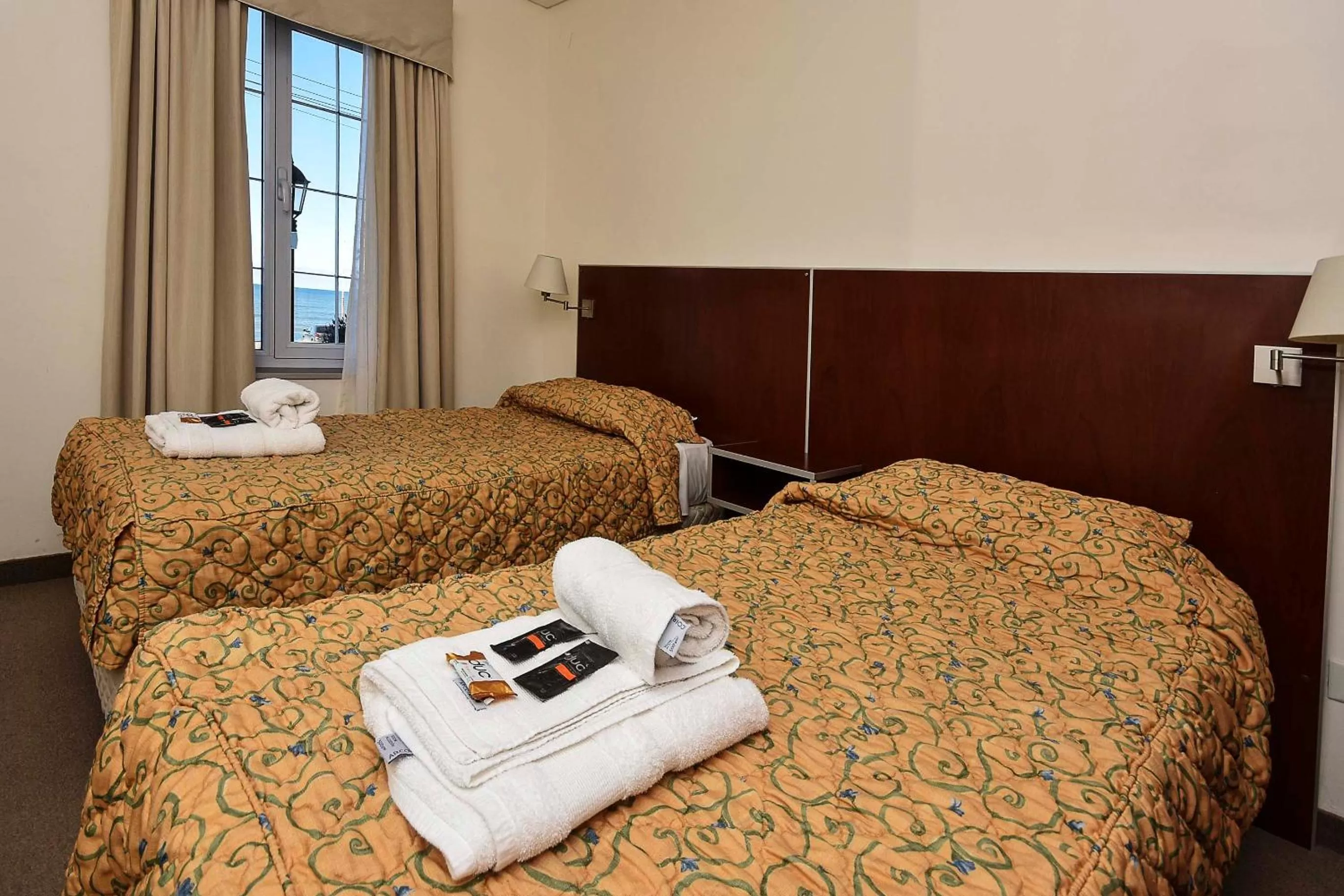 Photo of the whole room, Bed in Hotel Playa