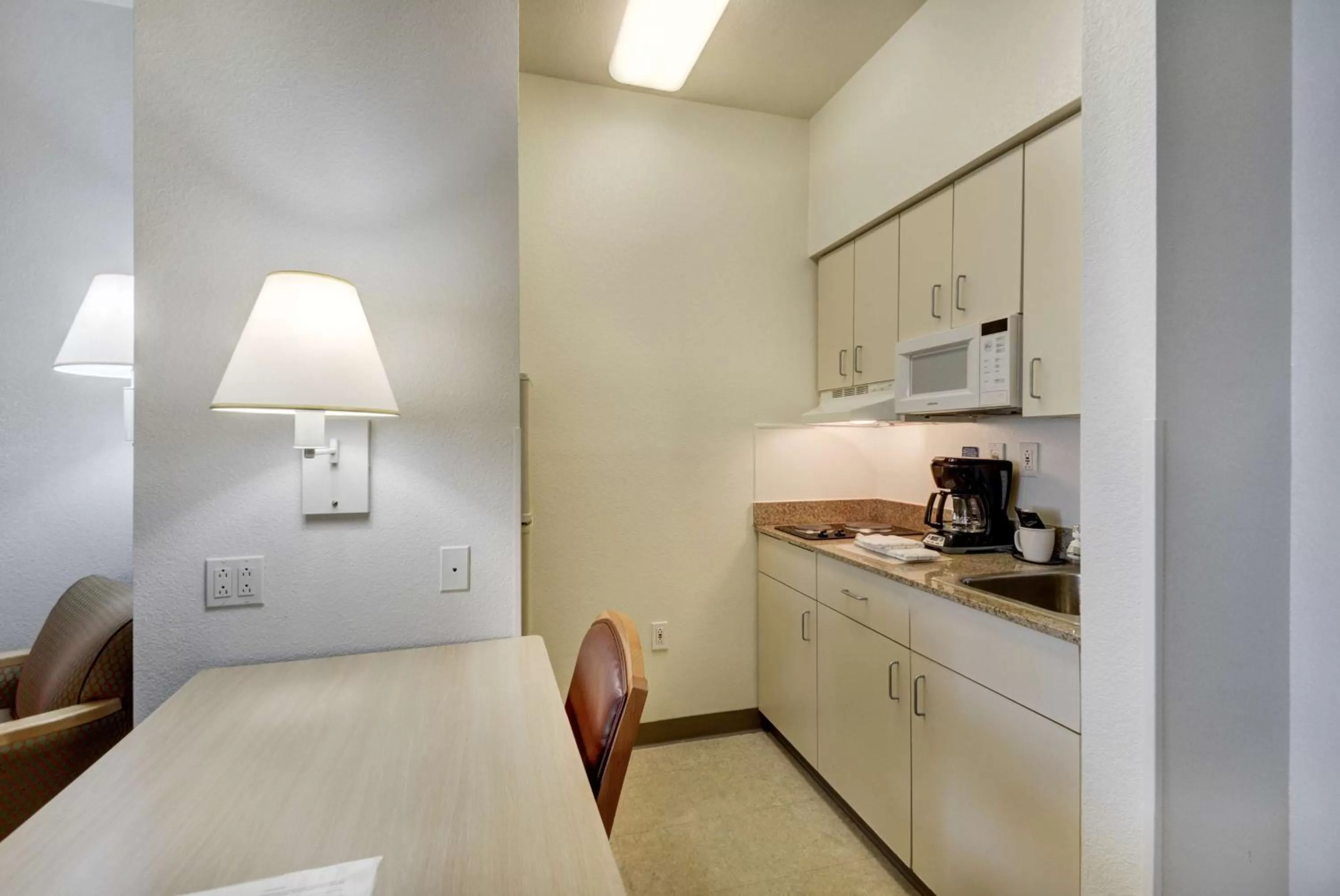 Coffee/tea facilities in Studio 6-Fishers, IN - Indianapolis