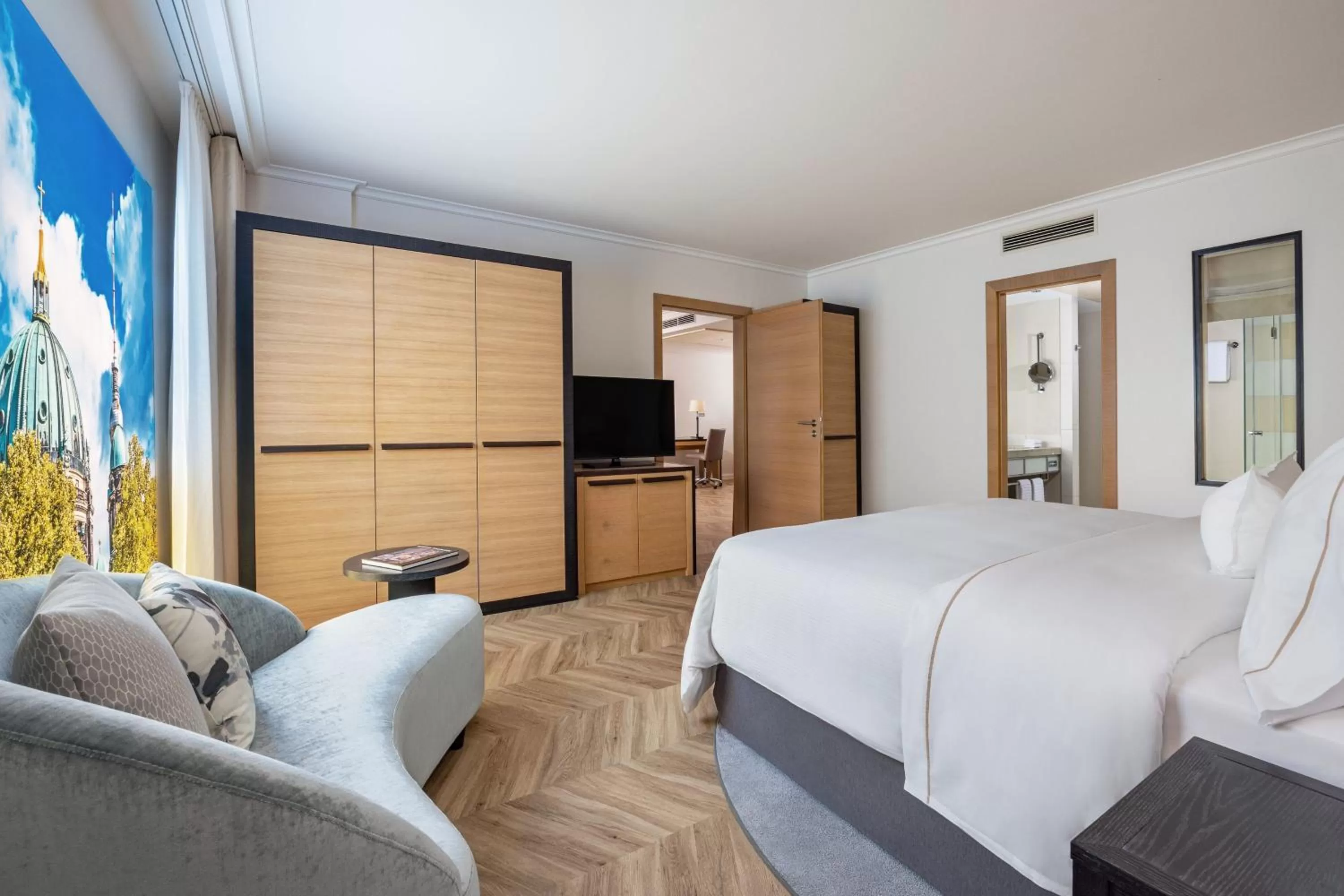 Bedroom, Bed in The Westin Grand Berlin