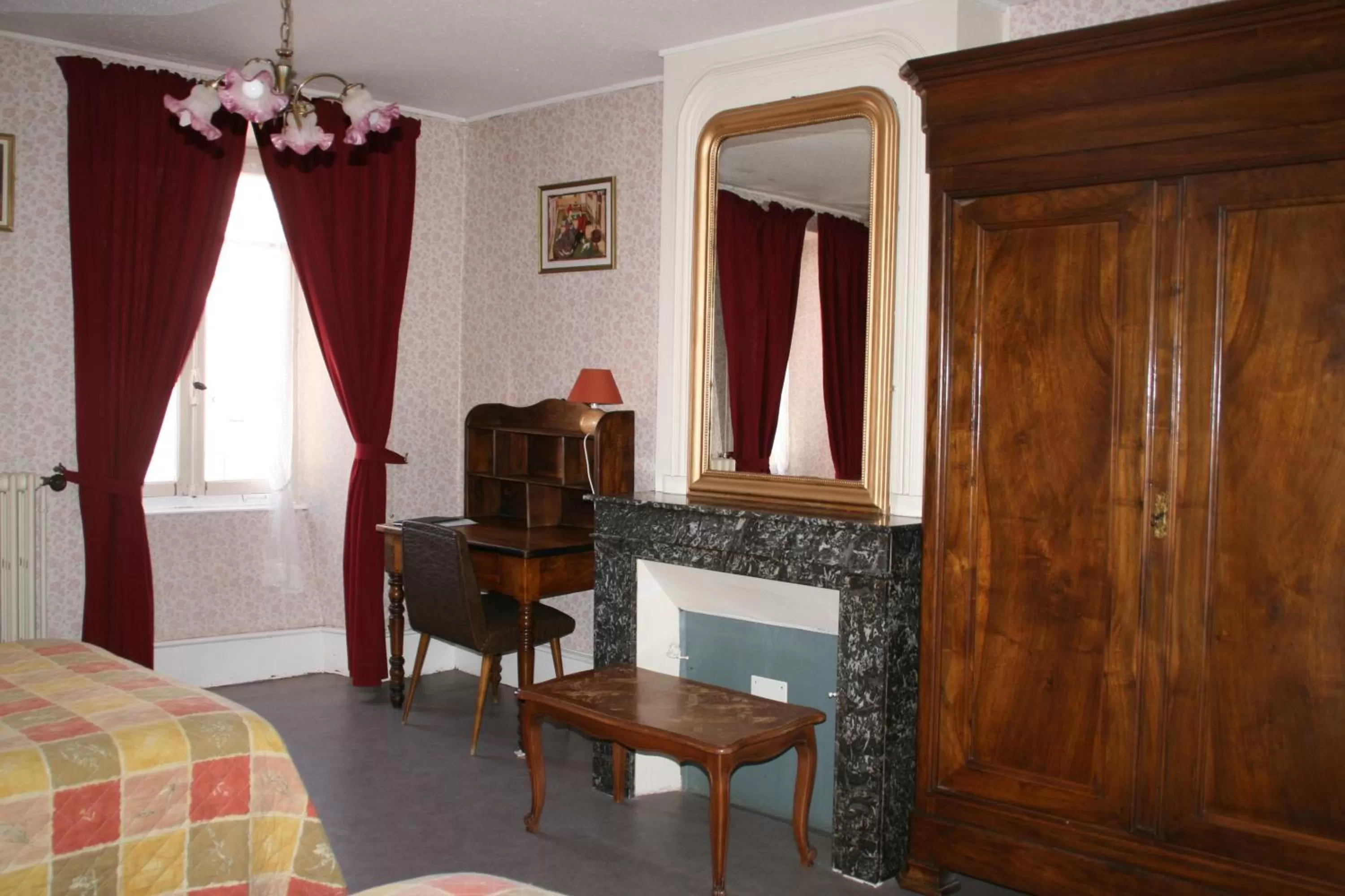 Twin Room in Hôtel Le Portalou