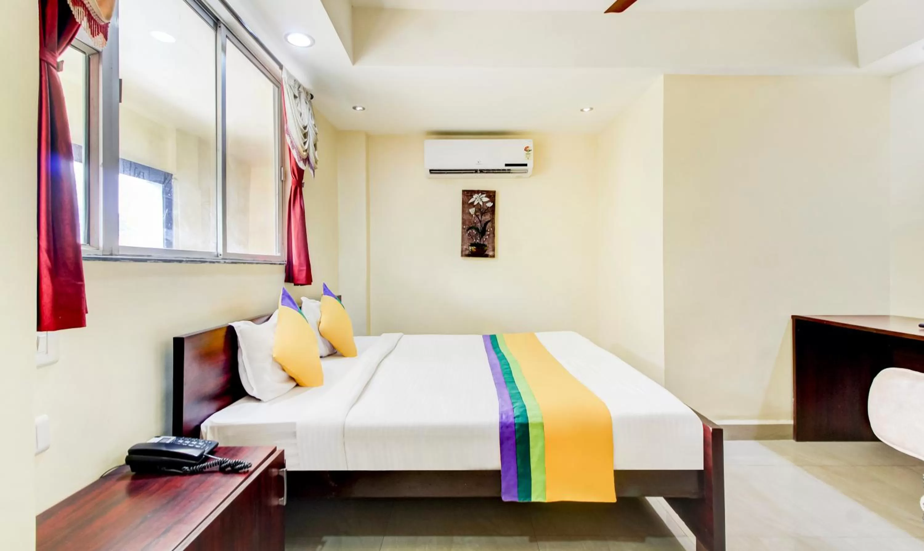 Bedroom, Bed in Itsy Hotels Aditya