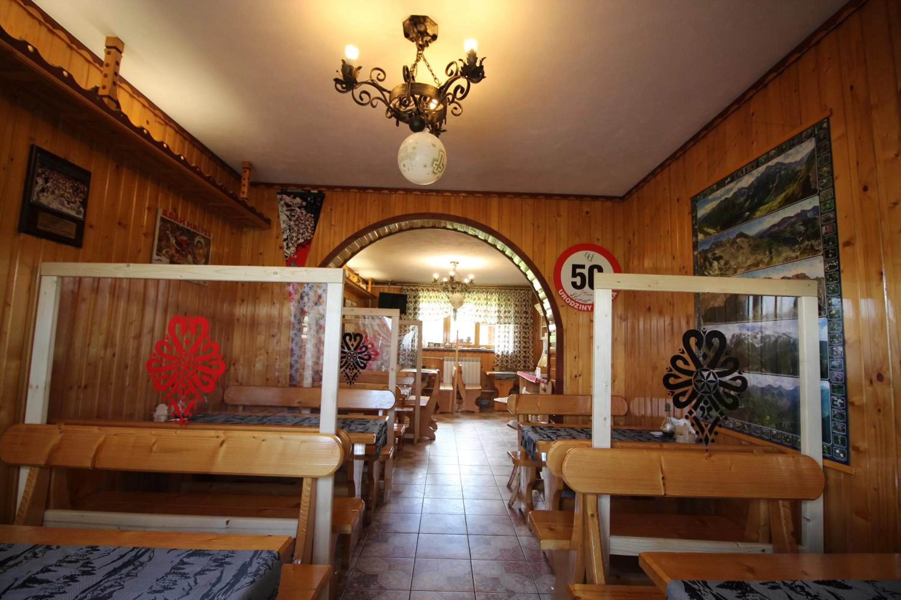 Restaurant/Places to Eat in DW U Wajdy