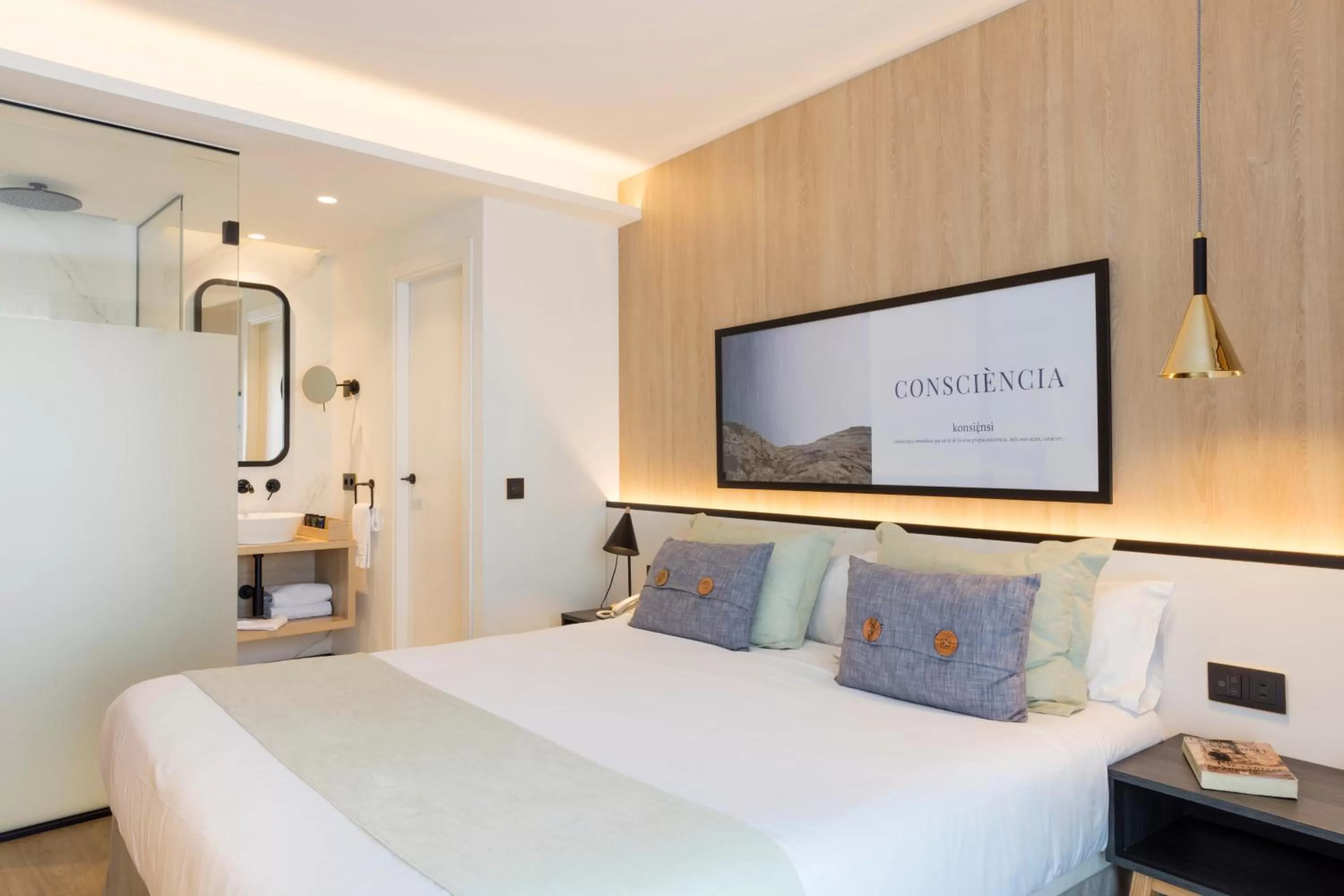 Bed in Ars Magna Bleisure Hotel