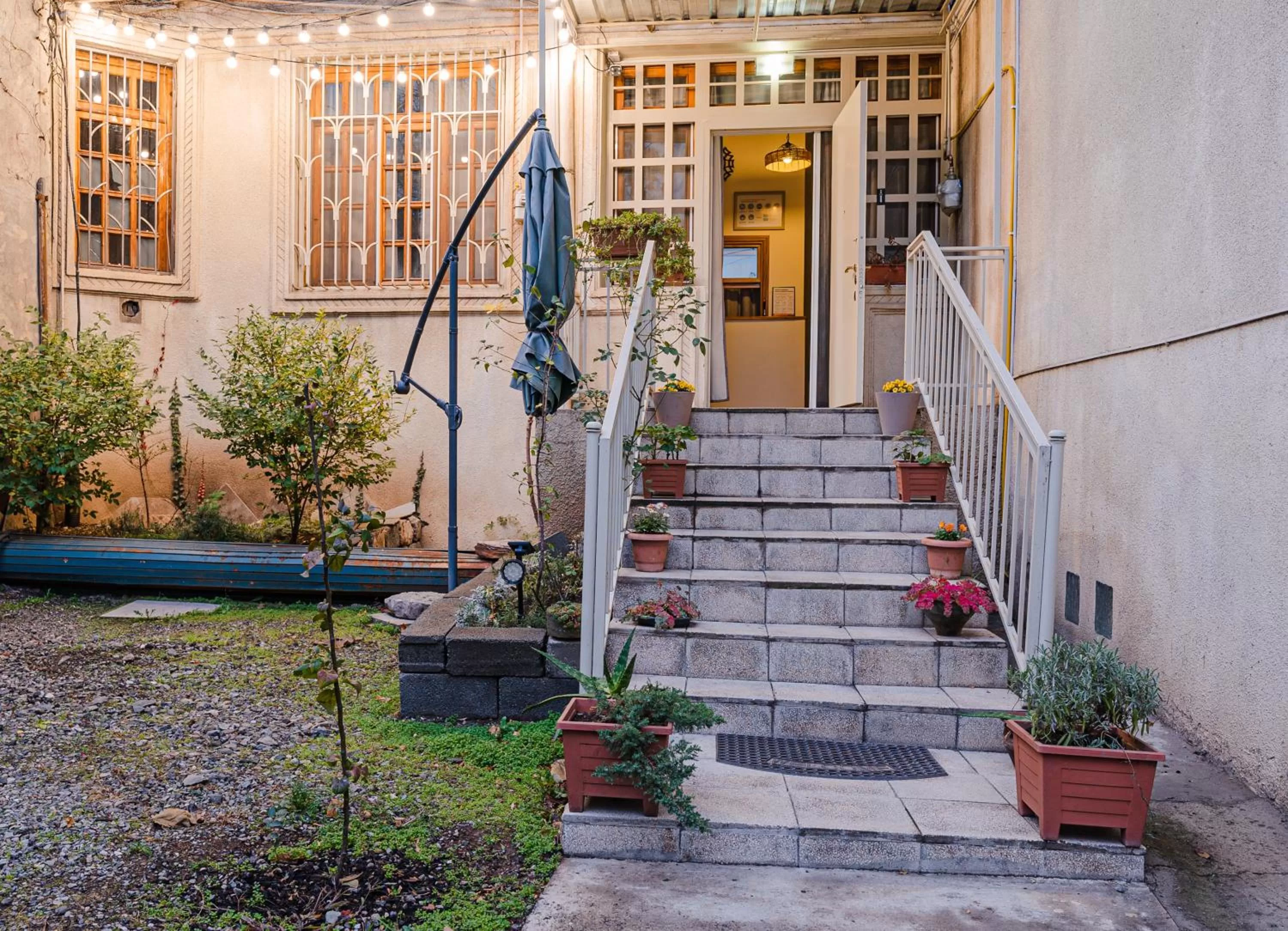 Facade/entrance in Jako Boutique Hotel