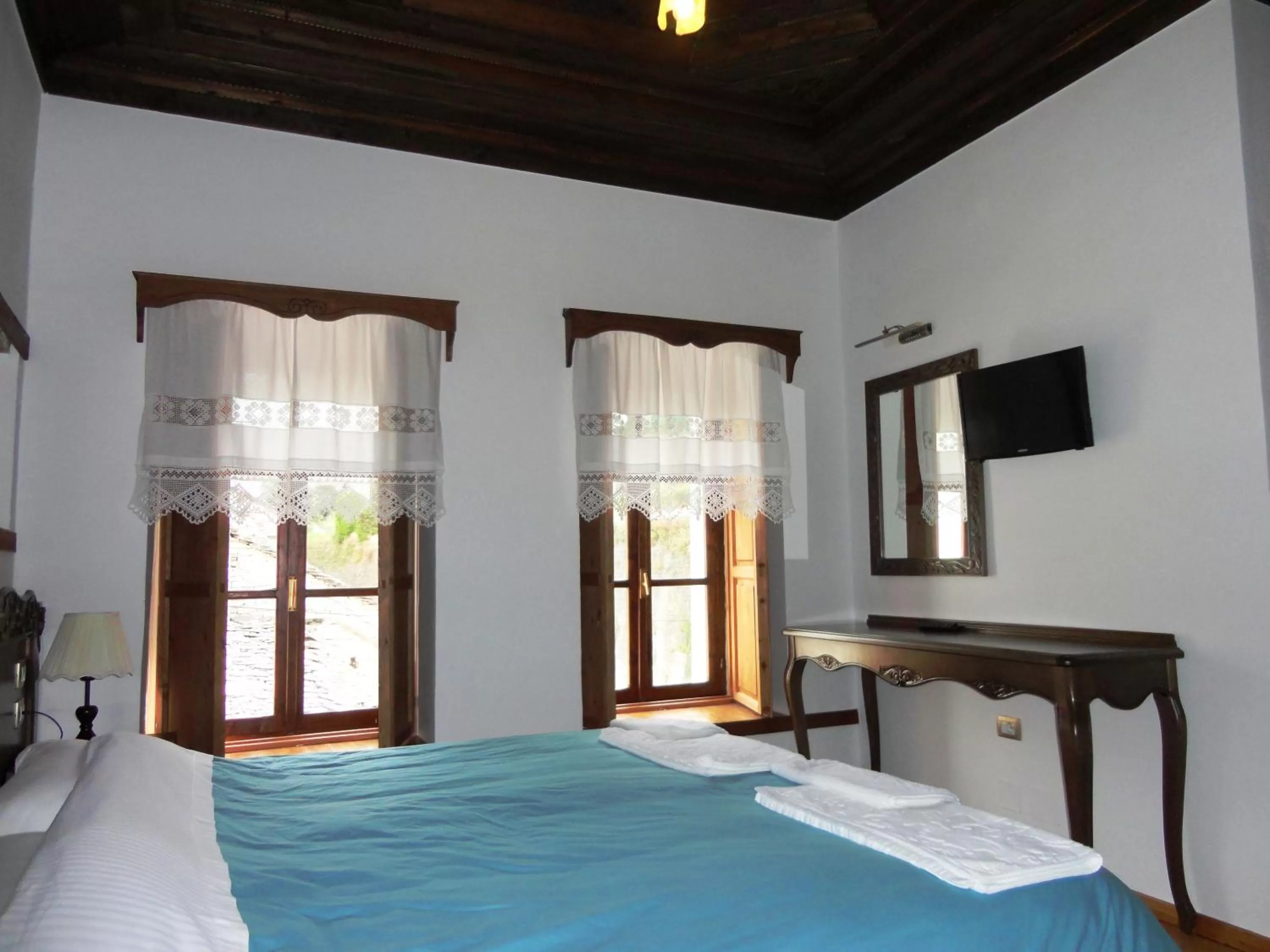 Bedroom, Bed in Hotel Kalemi 2