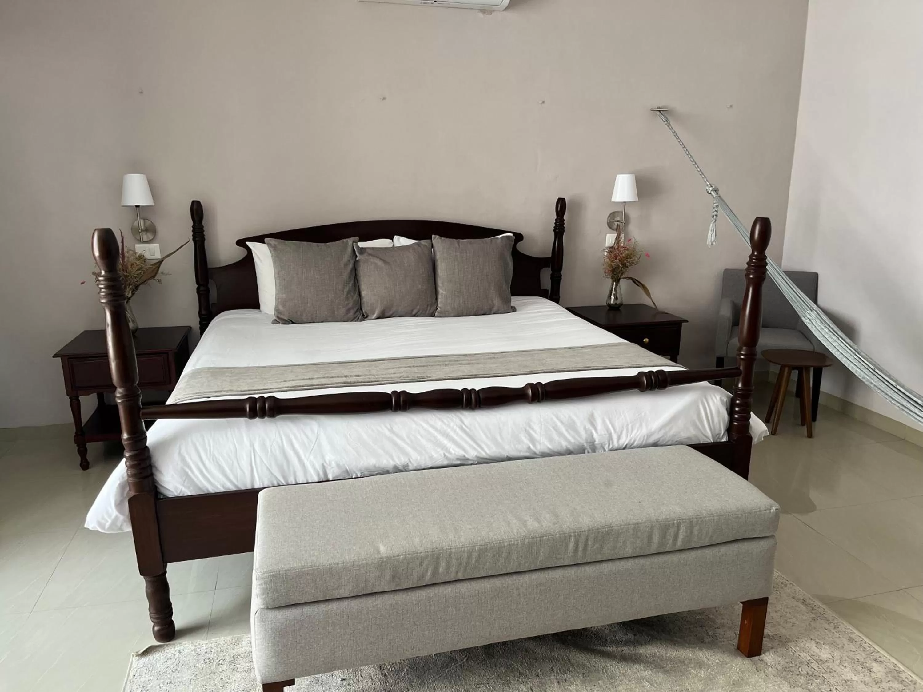 Photo of the whole room, Bed in Casa Valladolid Boutique Hotel